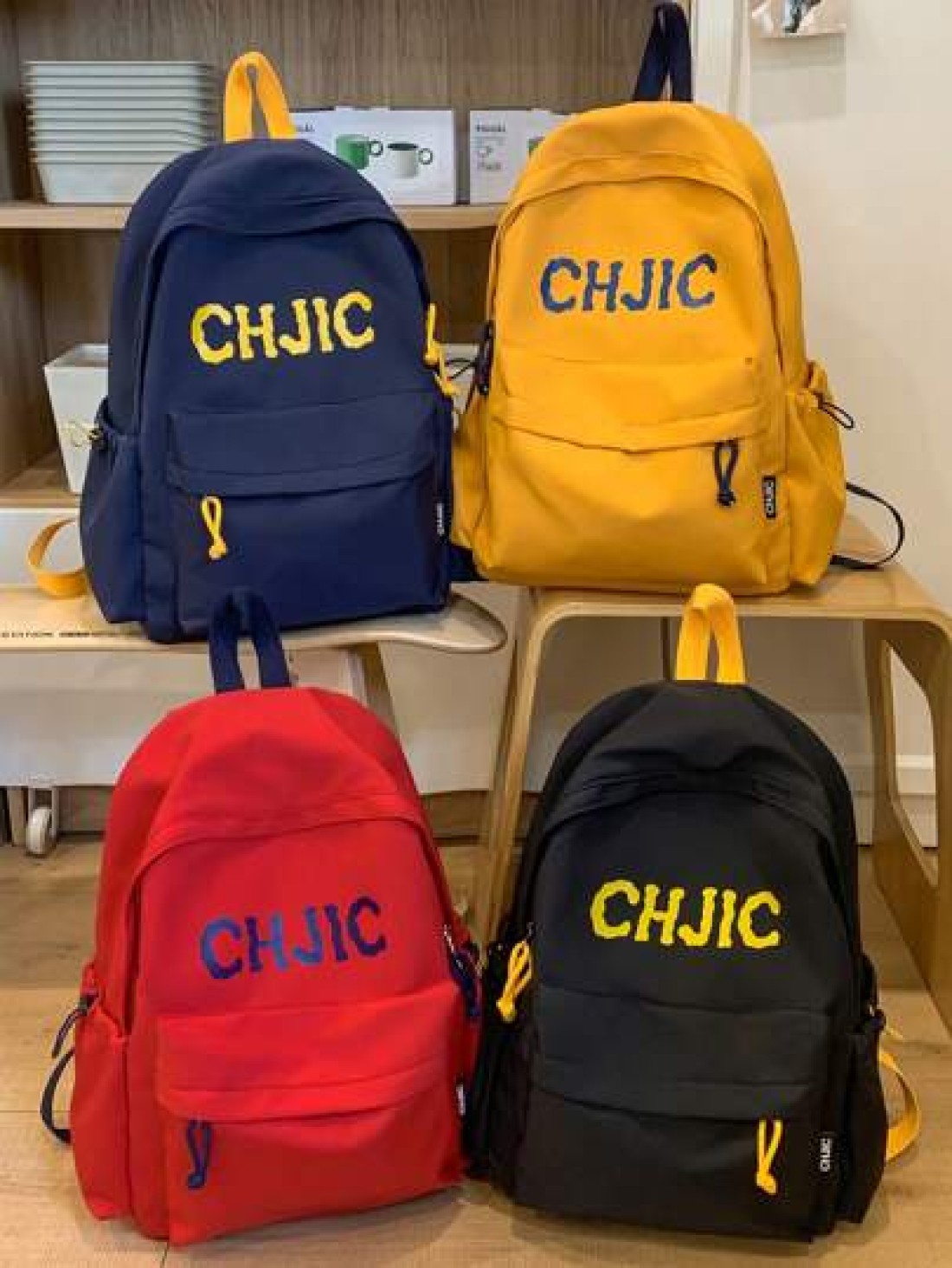 New Fashionable Contrasting Letter Print Backpack With Unique Design For Students Large Capacity Campus Backpack Commuting Backpack Nylon