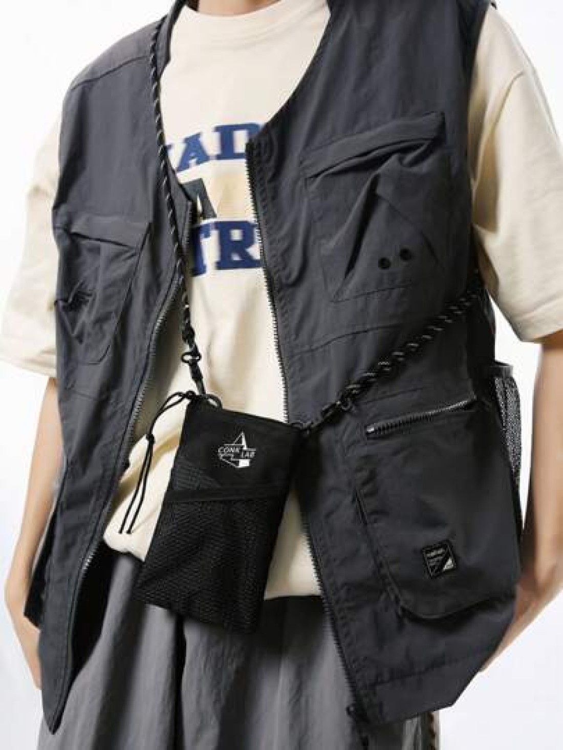 Men s Sling Bag With Mesh Pocket Casual Phone Pouch Mesh Eyelet Design Versatile Cool Male Bag