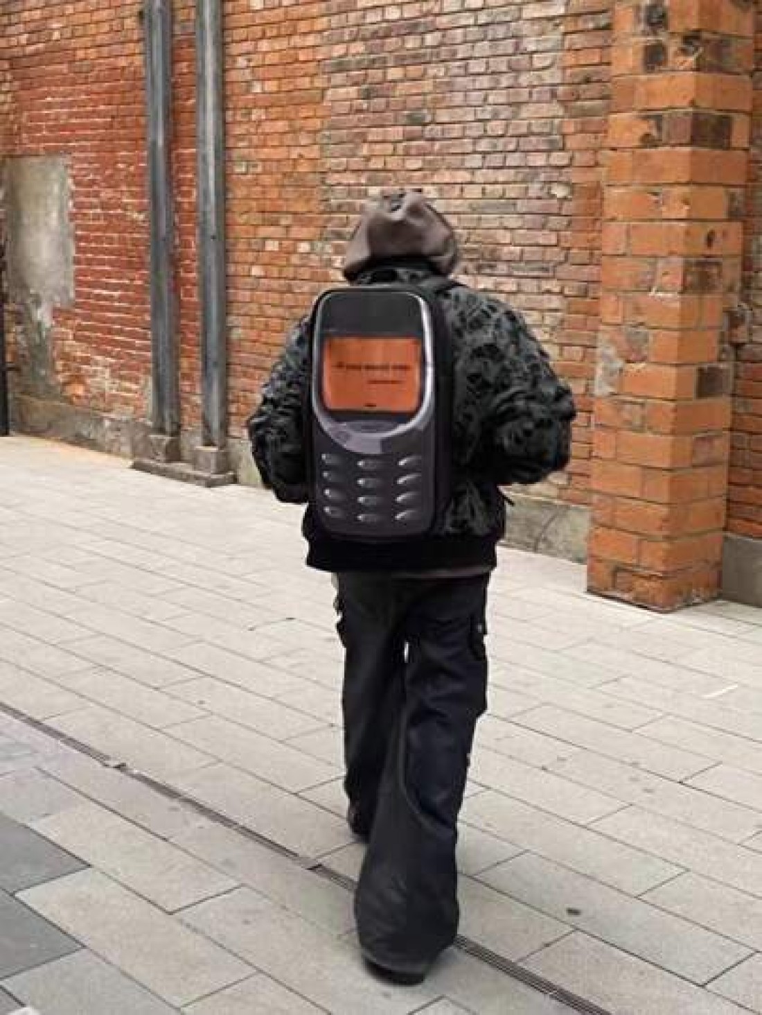 Novelty Retro Old School Shoulder Bag text Me If You Want Me Cellphone Funny Telephone Shaped Large Capacity PU Leather Rucksacks Technology Fan Toy Supplies Backpack School Backpack Students Book Bag