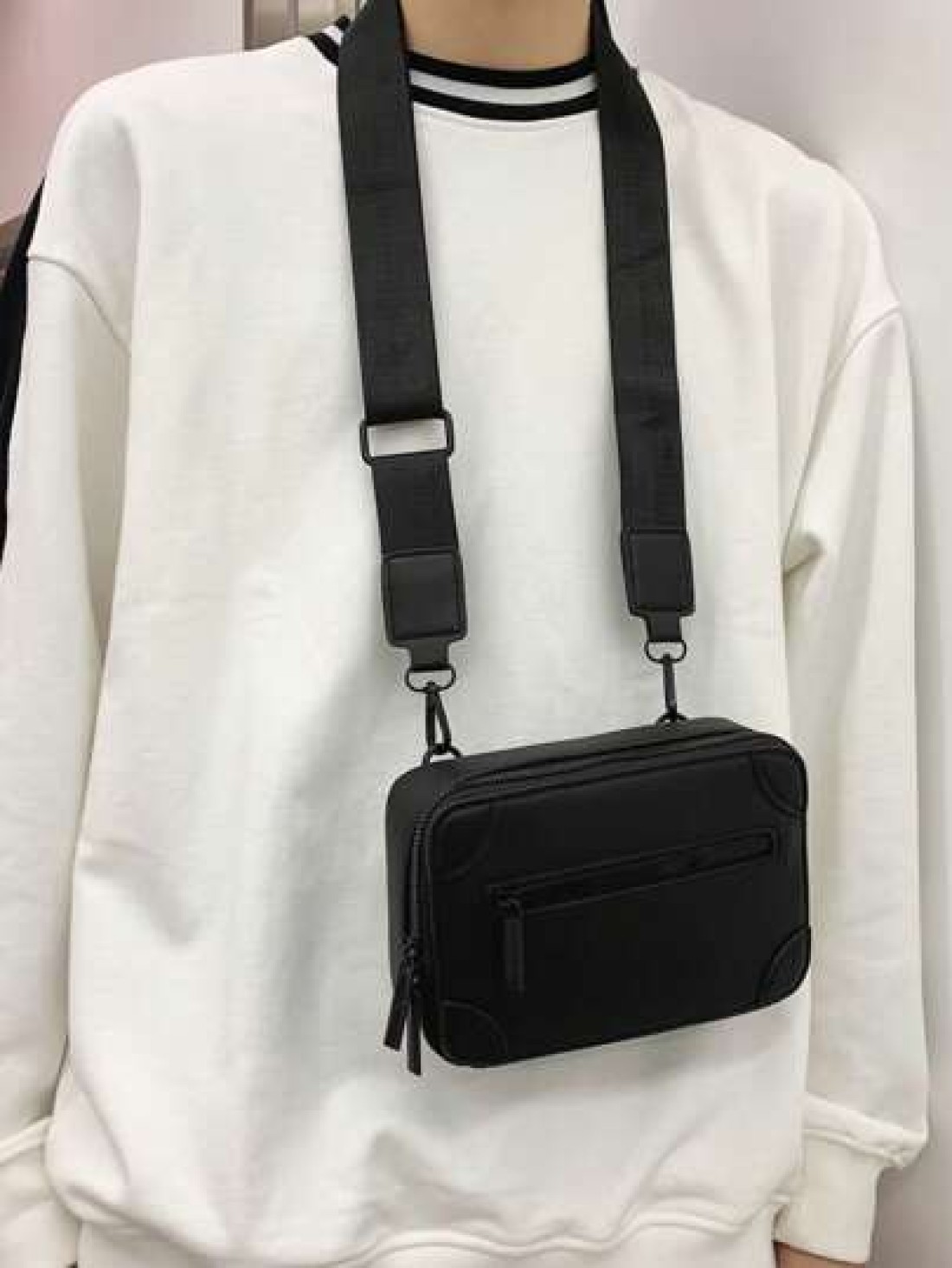 Men s Stylish Square Crossbody Bag Sling Bag Casual Box Shape Shoulder Bag Small Messenger Bag For Valentine s Day Gift Father s Day Gift College Travelling Commuting Sling Bag For Men Business