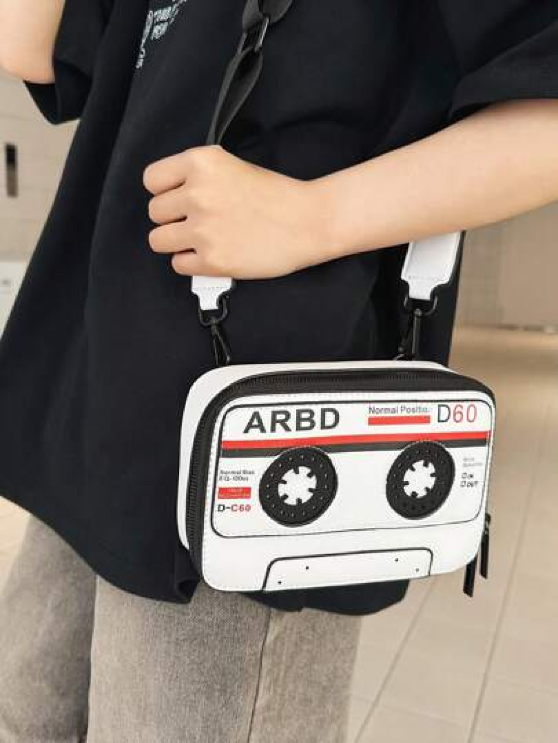 peach tree Multifunction Men Messenger Bag Retro Radio Cassette Recorder Shoulder Bag Casual Simple PU Waterproof Square Bag For Travel Outdoor Gift For Young Men Father Halloween Christmas