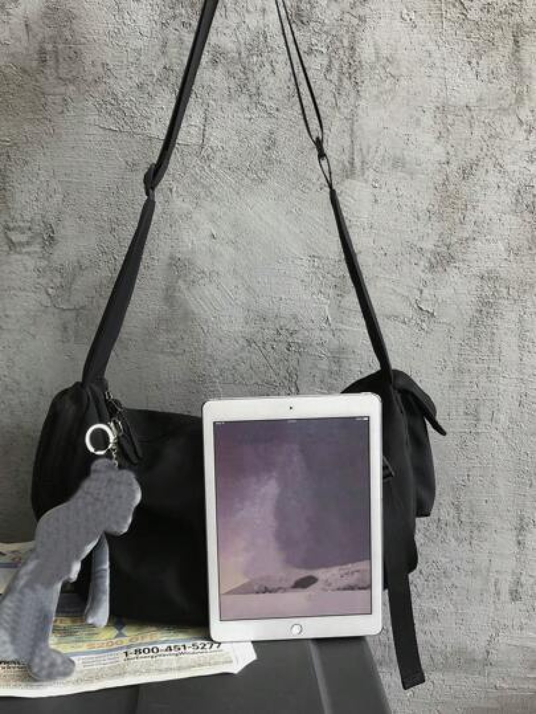 Men s Large Capacity Messenger Bag Waterproof Shoulder Bag Versatile Messenger Bag Student Campus Backpack Suitable For Going Out And Daily Commuting Solid Color Men s Bag Excluding Pendants Bag Chris