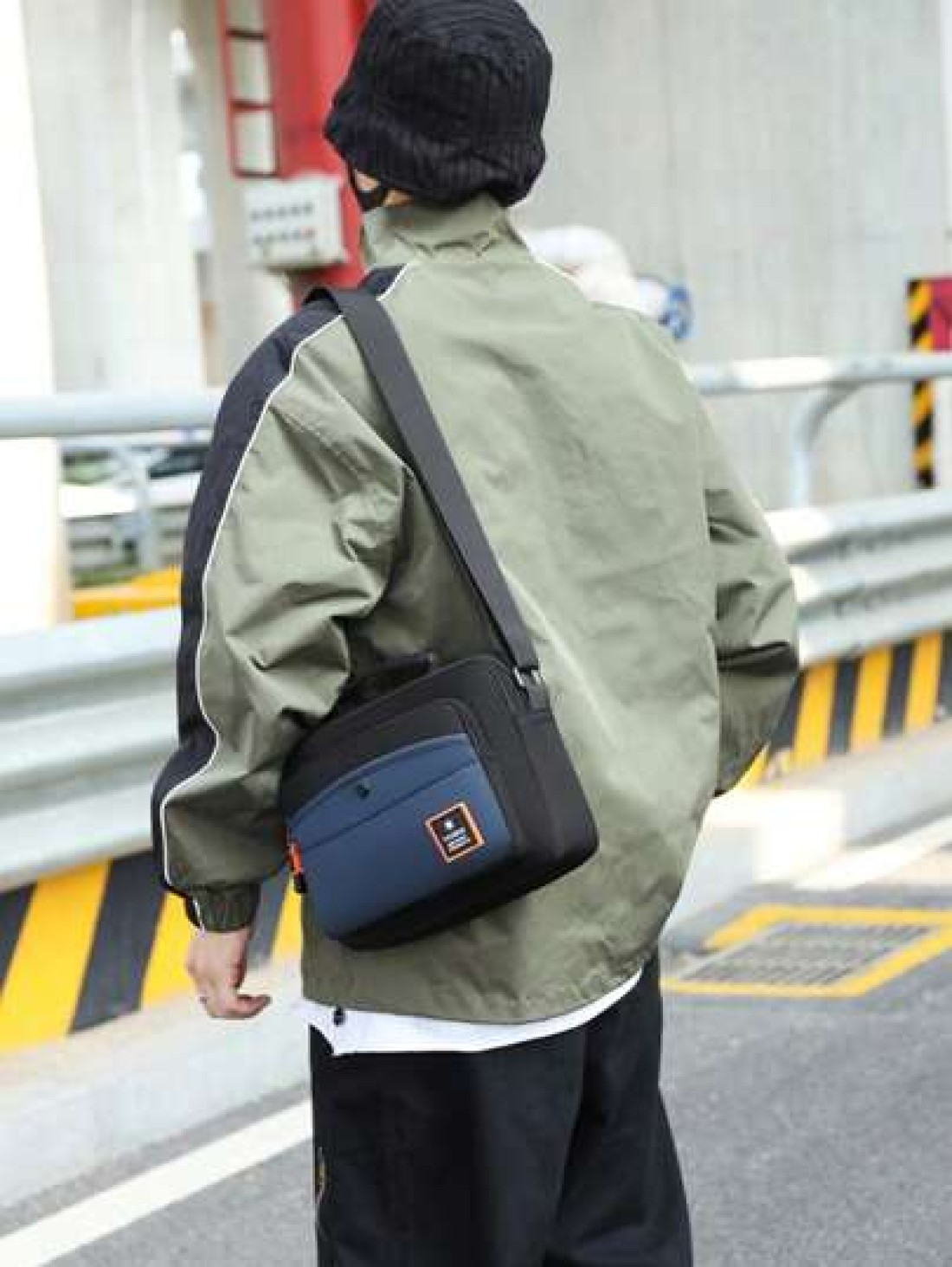 1PC Shoulder Bag Fashion Young Men s Crossbody Bag Men s Business Travel Shoulder Bag Casual Crossbody Bag Oxford Cloth Hand Held Men s Shoulder Bag Men s Backpack Niche Briefcase