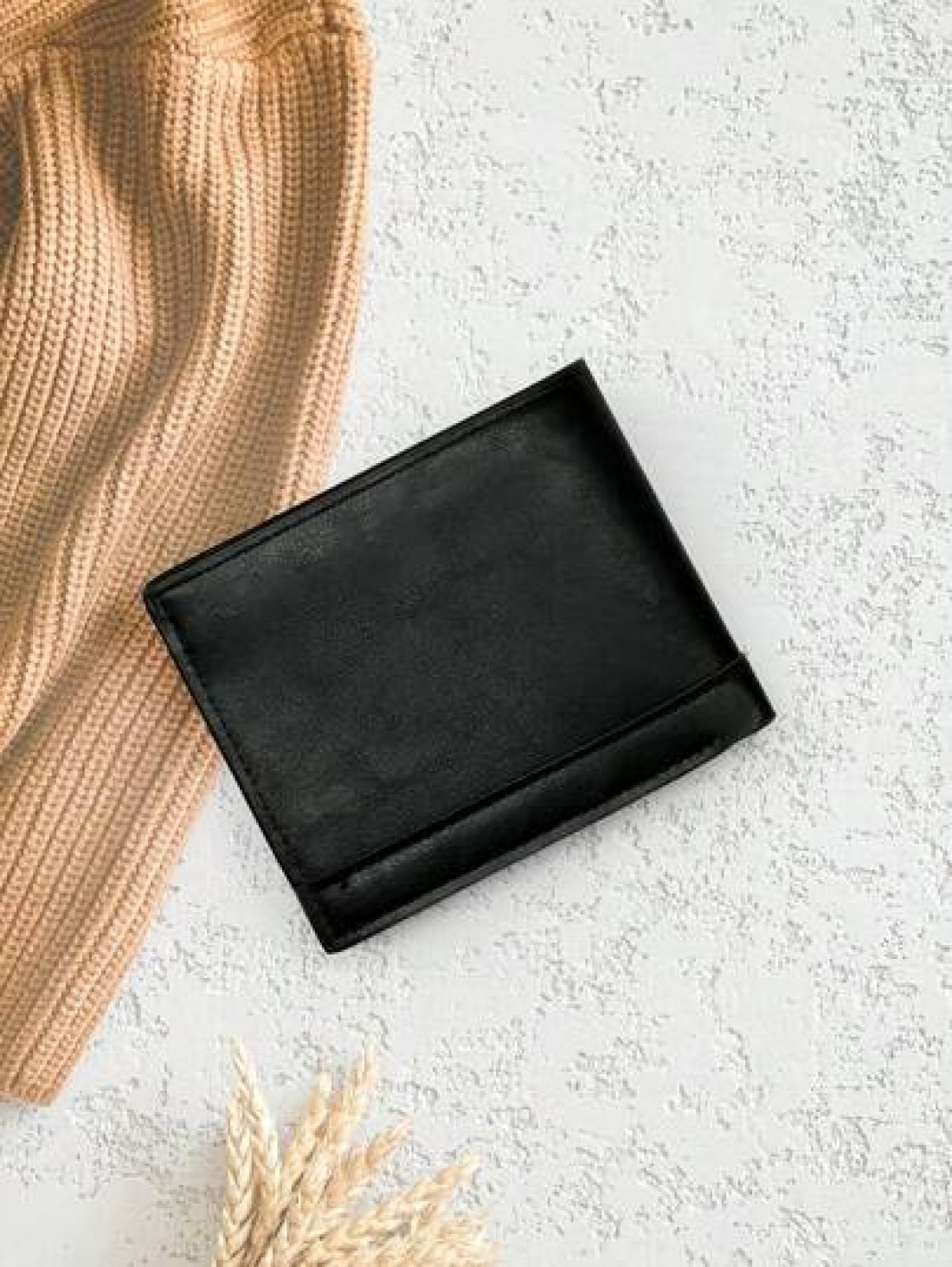 HOVI S Men s Short Wallet Large Capacity Multi Card Holder Ideal Graduation Gift Boyfriend Gift And Father s Day Present
