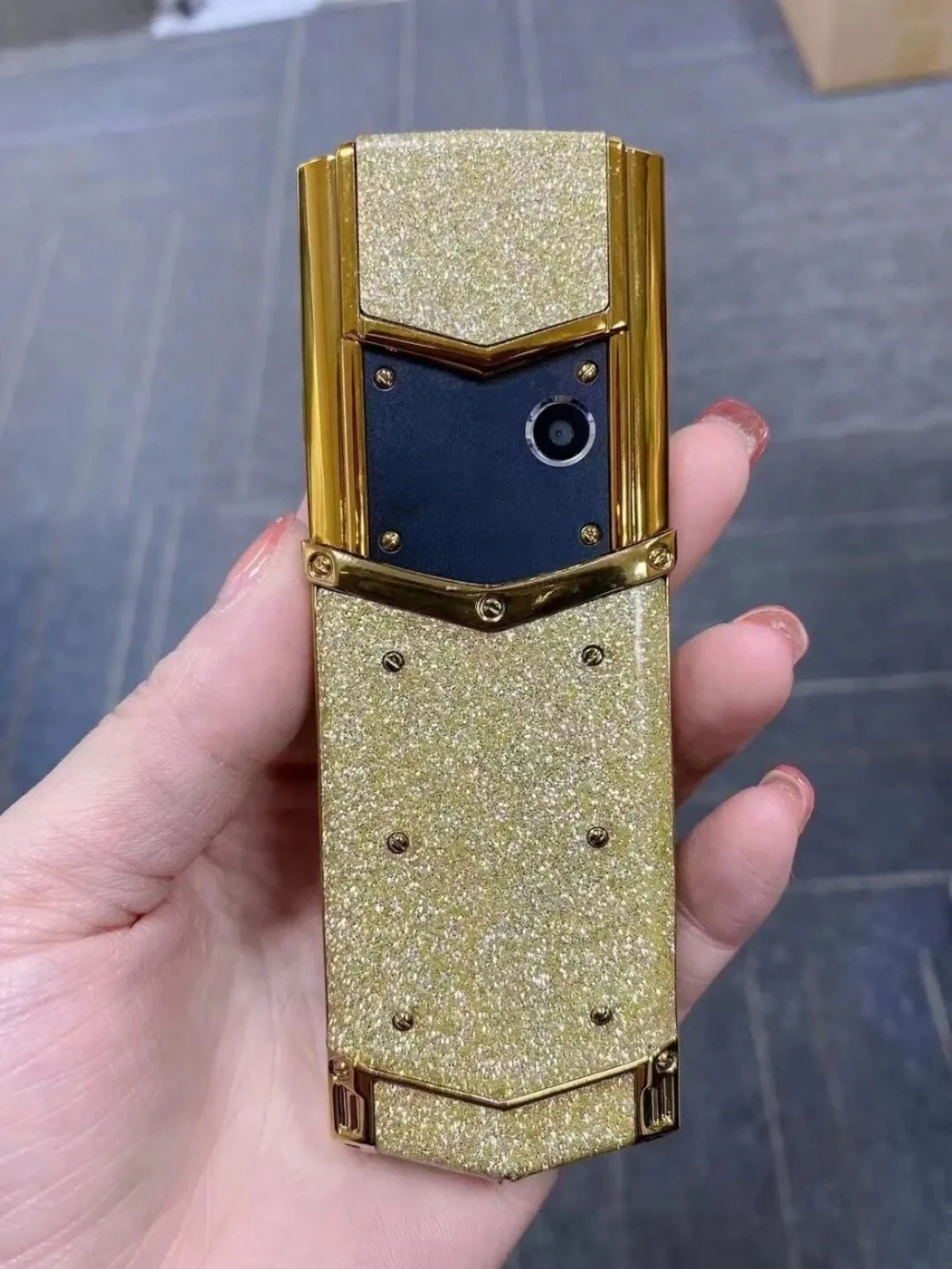 Luxury Vertue Mini Phone V10 &ndash; Unlocked GSM Keypad Cell Phone with Leather Back Cover, Dual SIM, Bluetooth, and Long Battery Life