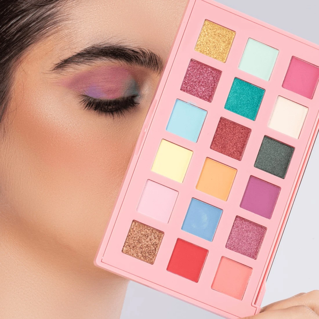 CALLA Makeup Fantasy Eyeshadow Palette - 18 Colors