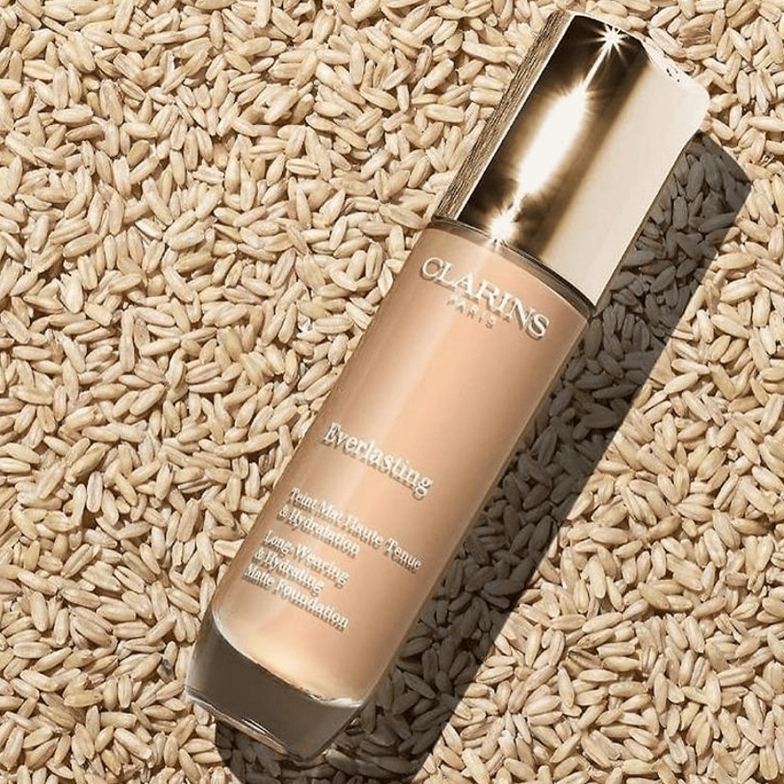 Clarins Everlasting Long-wearing & Hydrating Matte Foundation