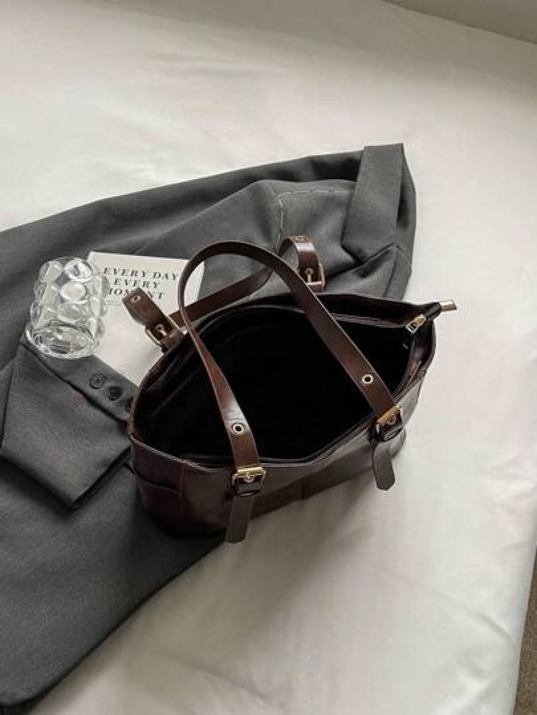 Minimal Style Large Capacity Underarm Tote Bag For Commuting