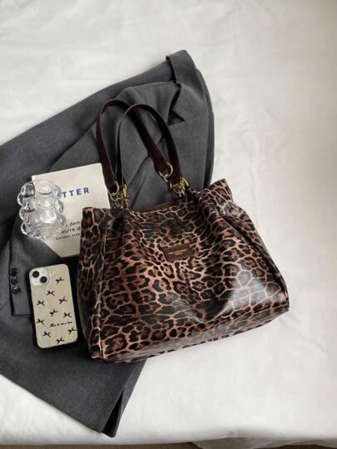 Women Leopard Print Letter Decor Fashionable Versatile Tote Bag