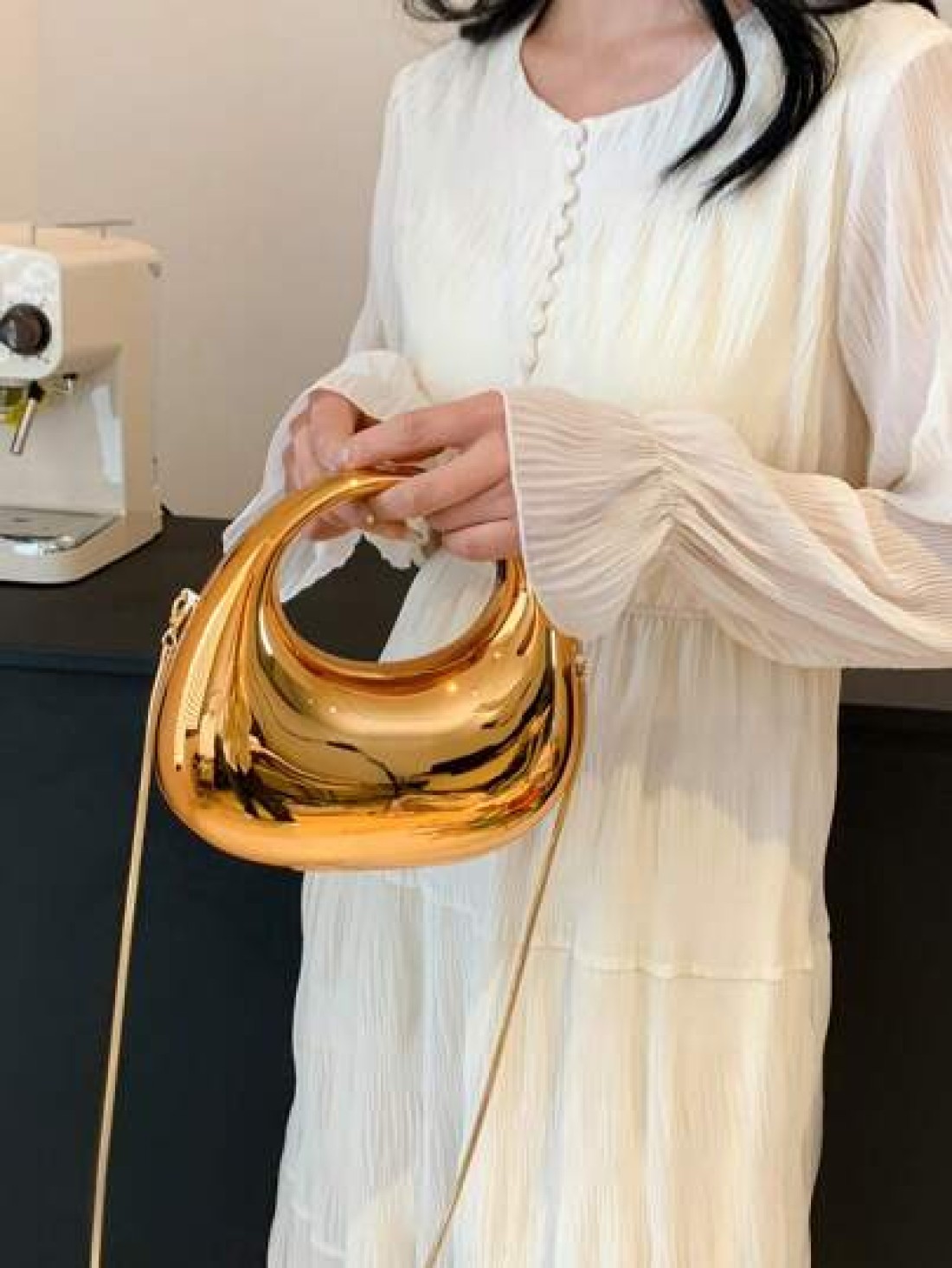 1pc New Arrival Golden Acrylic Clutch Bag Fashionable Personalized Handbag For Evening Party With Light Silver Color Moon Shaped Glittering Surface Detachable Metallic Chain Strap For Crossbody Wearin