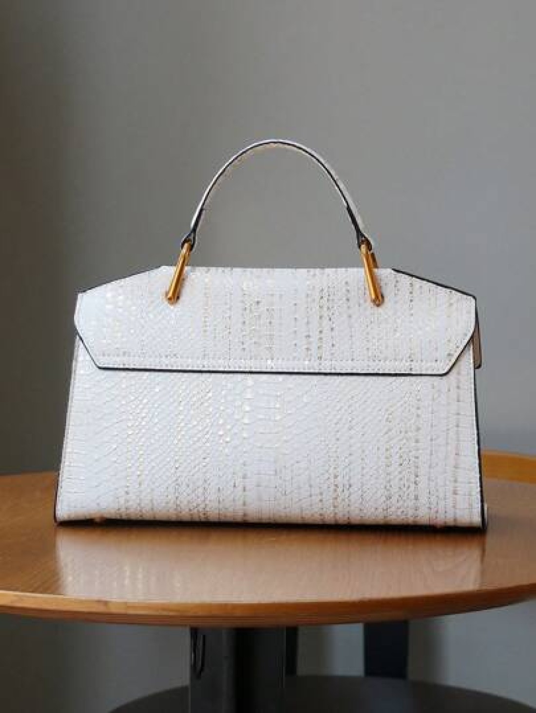 2025 New Vintage Blue Snakeskin Pattern Elegant Handbag Fashionable Luxury High End Handbag For Women Lightweight Large Capacity Shoulder Crossbody Bag