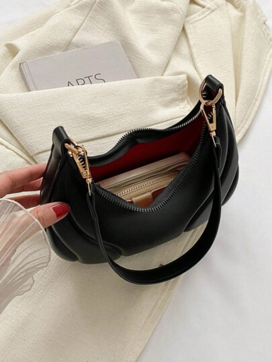 Hot Search Mini Crescent Handbag 1 Piece Solid Acrylic Chain Decoration PU Portable Elegant Zipper Shoulder Bag Handbag Suitable For Girls To Travel And Daily Use