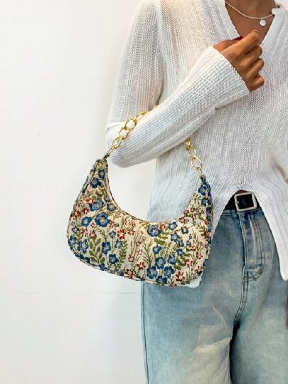 Fashion Metal Chain Handbag With Flower Design Floral Printed Canvas Shoulder Bag Tready Crescent Moon Bag For Women Exquisite Floral Bag For Women