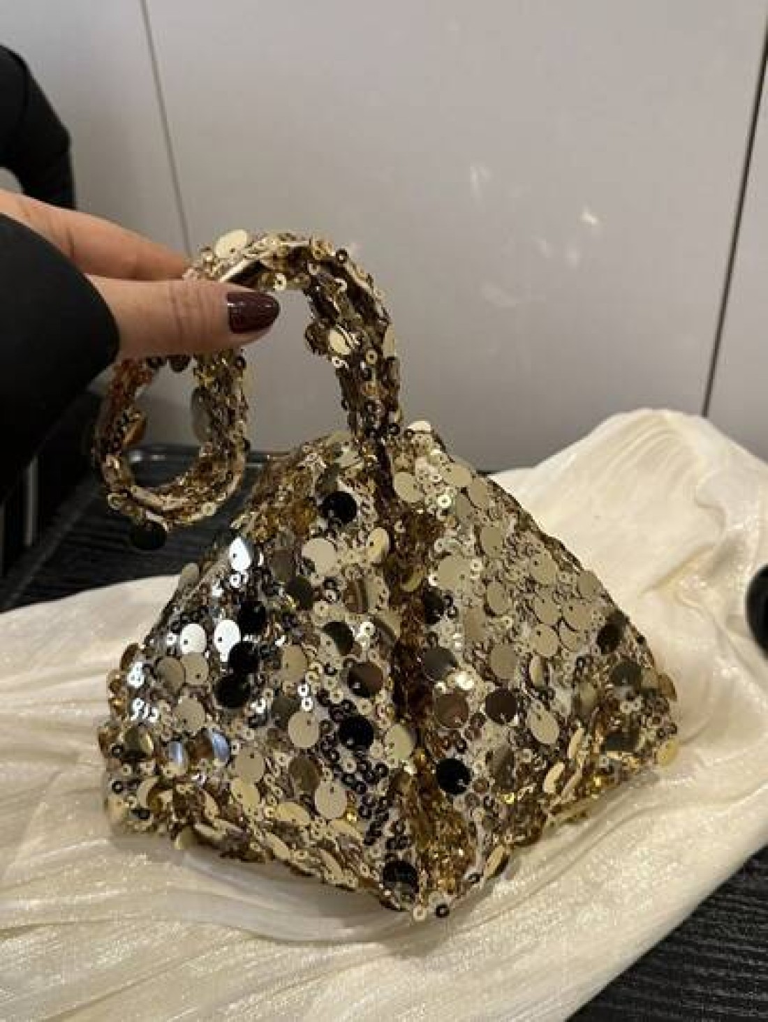 1pc Zippered Closure Sparkly Wristlet Bag Multicolor Sequin Design Europe US Style Creative Personality Cell Phone Shoulder Crossbody Bag Suitable For Party Gala Date Night For Women