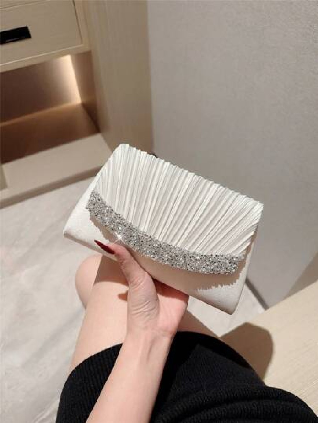 1pc Classic Pleated Satin Evening Dress Clutch Bag Formal Party Handbag Romantic Wedding Bridal Envelope Bag With Rhinestone Decor Chain Shoulder Bag Tready Party Bags Perfect For Party Wedding Prom D