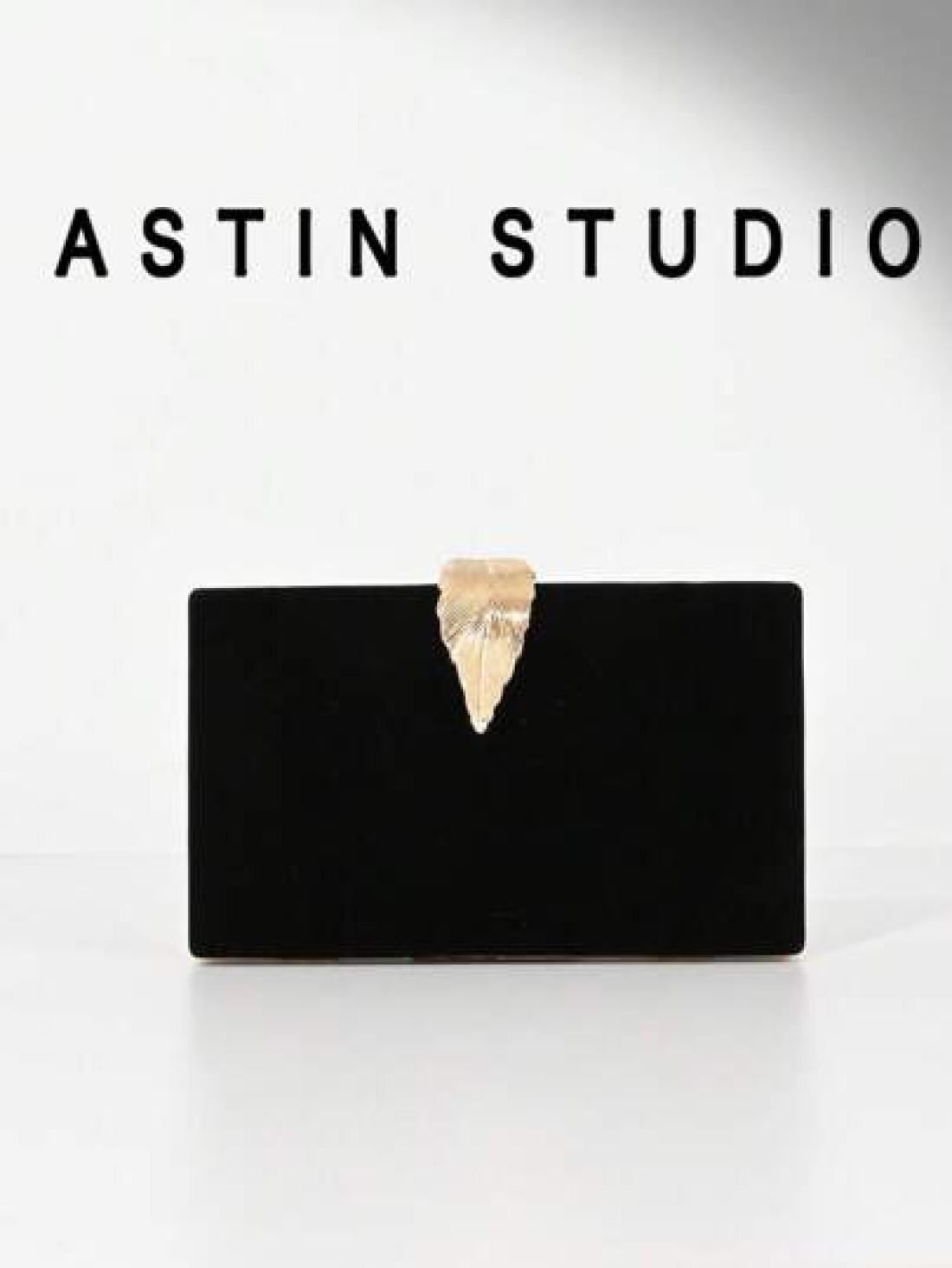 Women Classic Formal White Evening Clutch Bag With Leaf Metal Buckle Decor Box Shape Party Clutches Wedding Purse