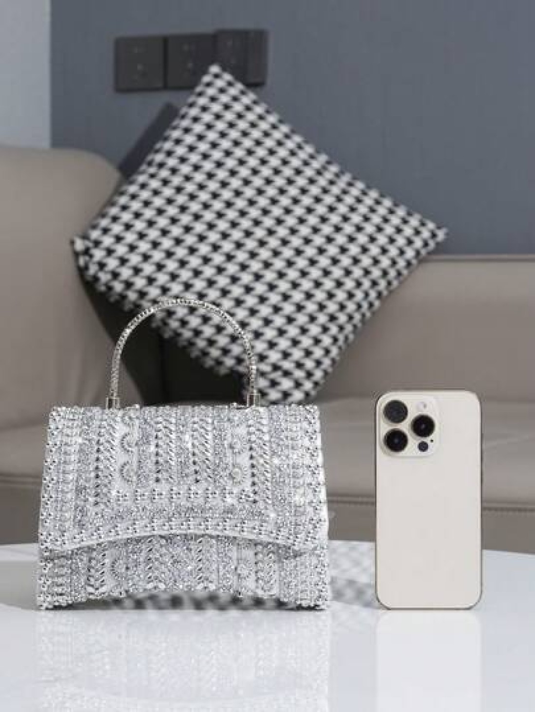Elegant Silver Sparkling Rhinestone Decor Party Clutch Handbag Crystal Beaded Evening Bag For Women Formal Occasions Perfect For Party Wedding Prom Dinner Banquet Matching With Holiday Party Dress Eve