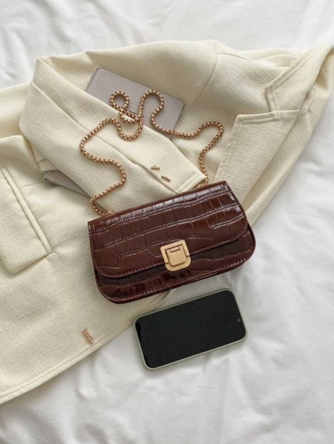 Waterproof Lightweight Business Casual Crocodile Embossed Chain Bag For Teen Girls Women College Students Rookies White Collar Workers Perfect For Office College Work Business Commute Outdoors Travel