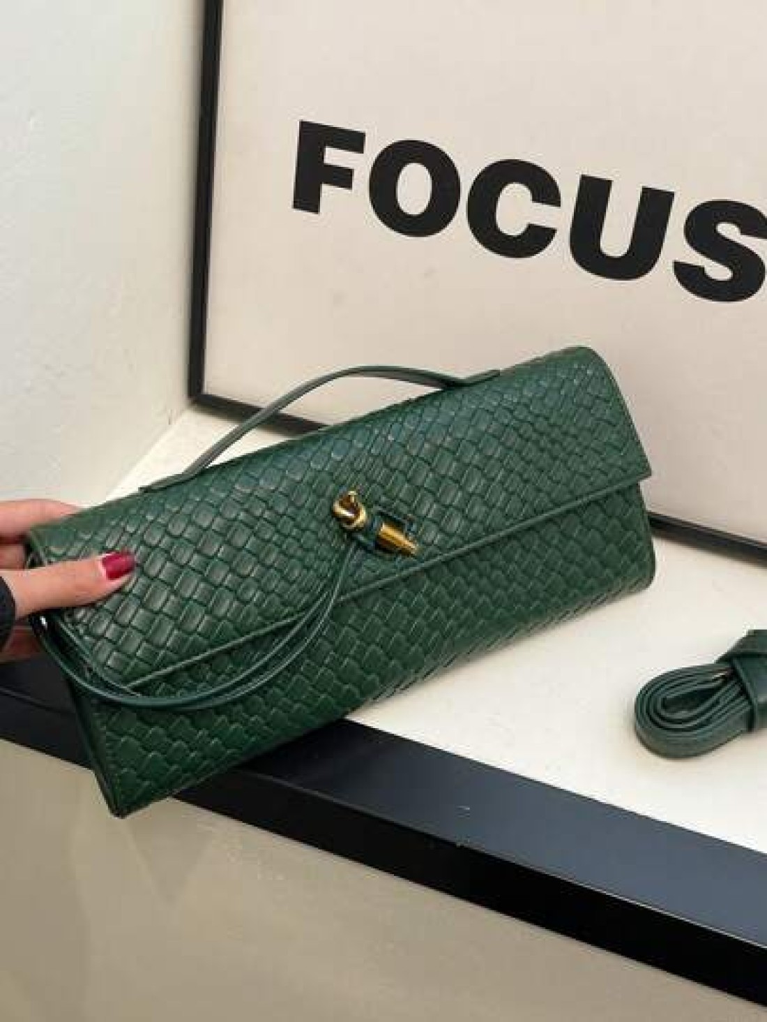 The 2025 New Collection Presents An Elegant Versatile And High End Women s Bag Ideal For Commuting And Gift Giving