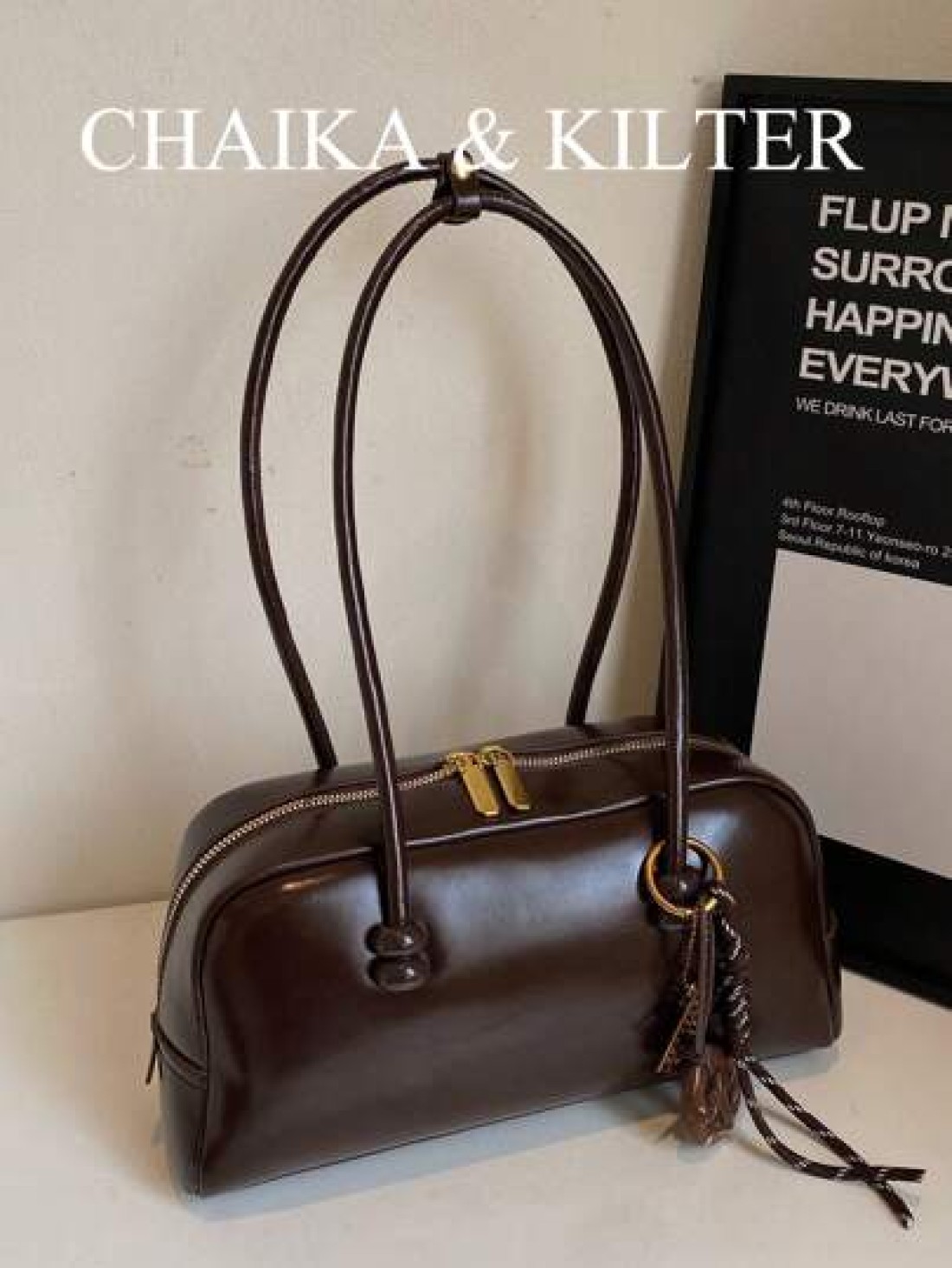 1pc CHAIKA KILTER Solid Shiny PU Leather Shoulder Bag Women s Fashion Large Capacity Bowling Bag With Dual Handles Zipper Closure Suitable For Daily Outdoor Use Sold With Pendant