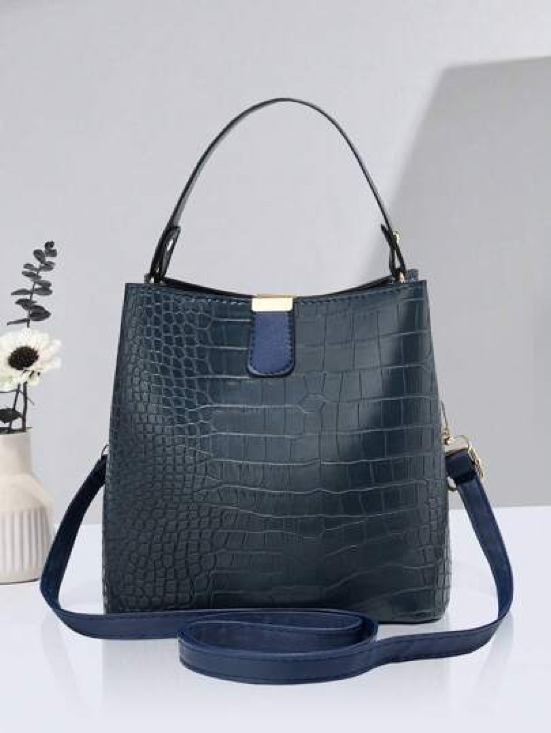 Large Capacity Lightweight Portable And Casual Fashionable Mini Crocodile Embossed Top Handle Bucket Bag Crocodile Embossed Bucket Bag Faux Leather Shoulder Bag Women s Fashion Bag