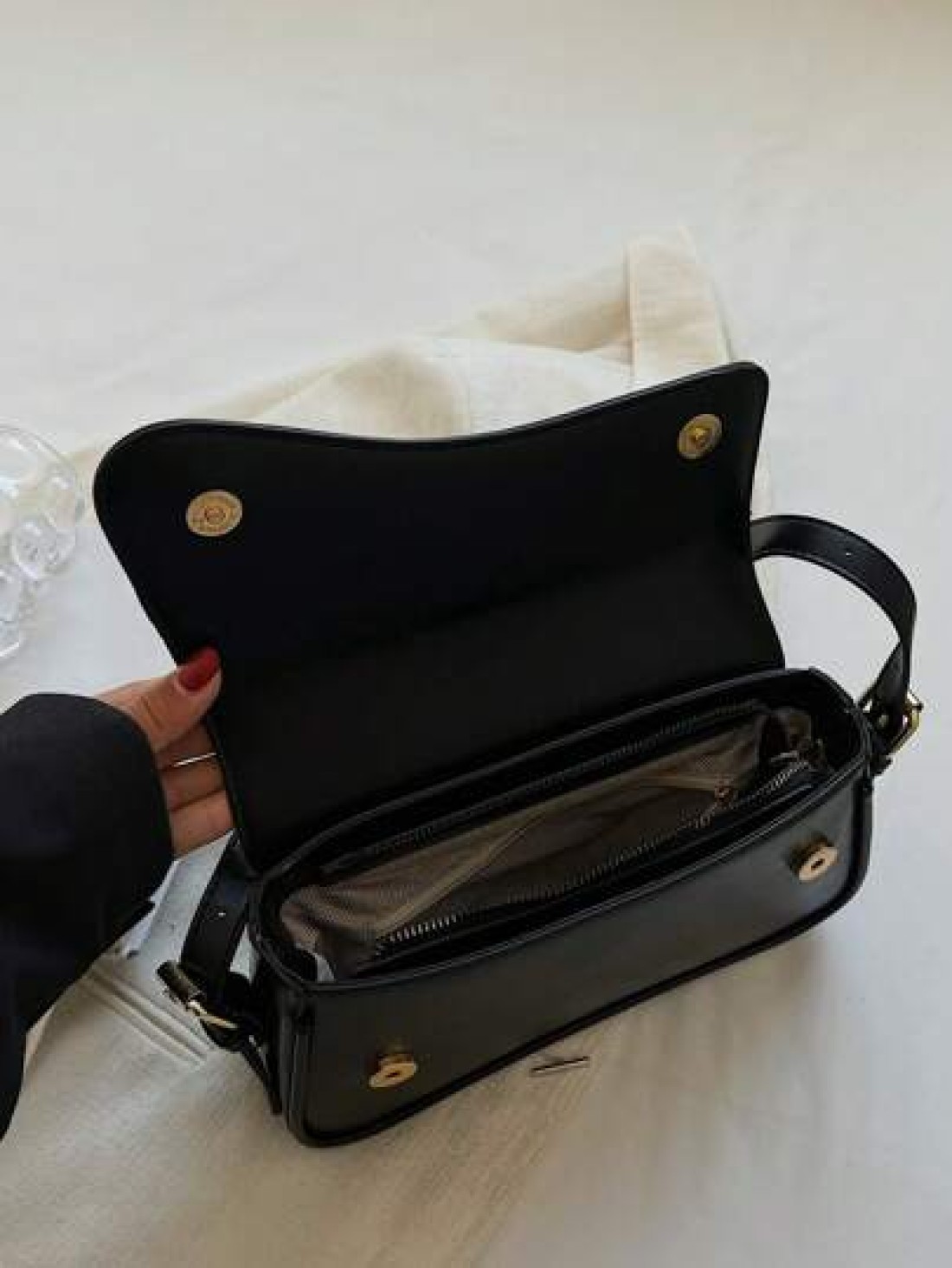 Minimalist Flap Square Bag Simple Solid Color Flap Underarm Bag PU Leather Textured Bag Purse Fashion Versatile Bag