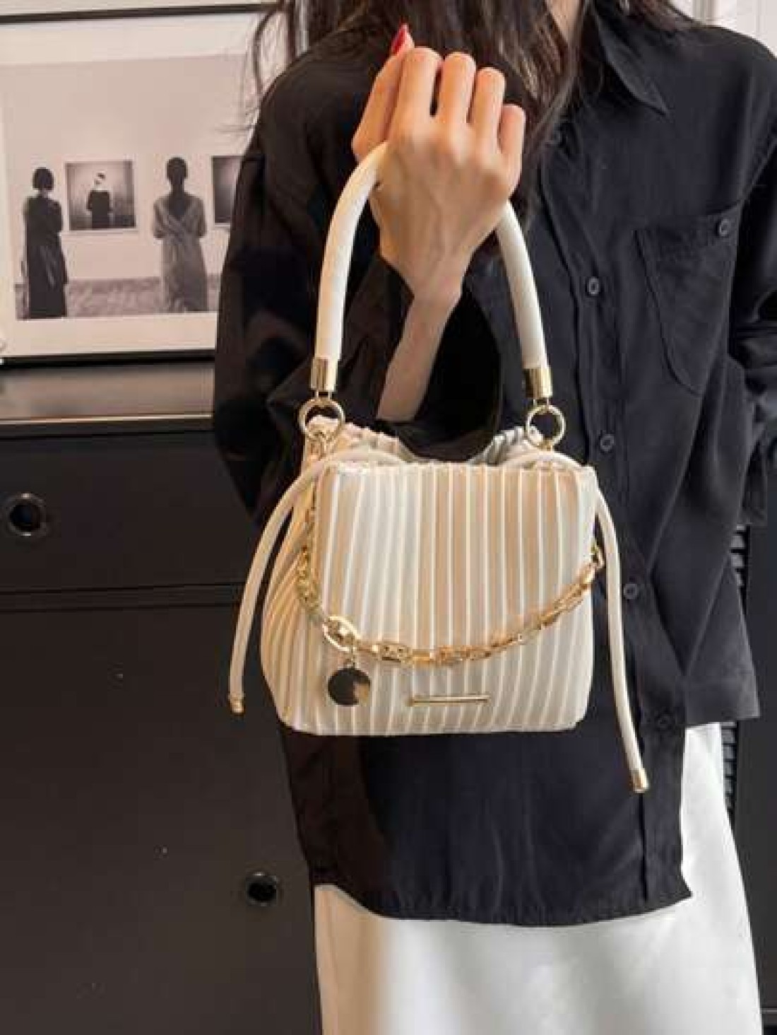 Mini Pleated Bucket Bag With Chain Decor