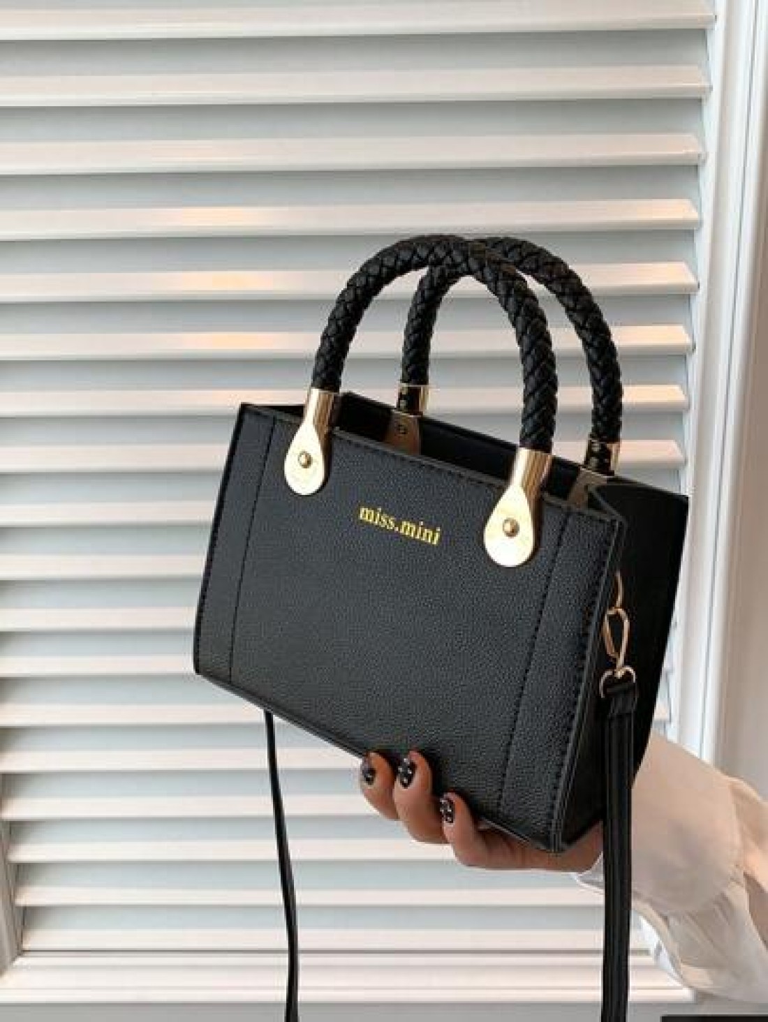 New Women s PU Leather Shoulder Bag Adjustable Strap Mini Handbag Clutch Bag Minimalist Classic Funky Leather Small Bag Square Bag Suitable For Women Travel Work Party Holiday