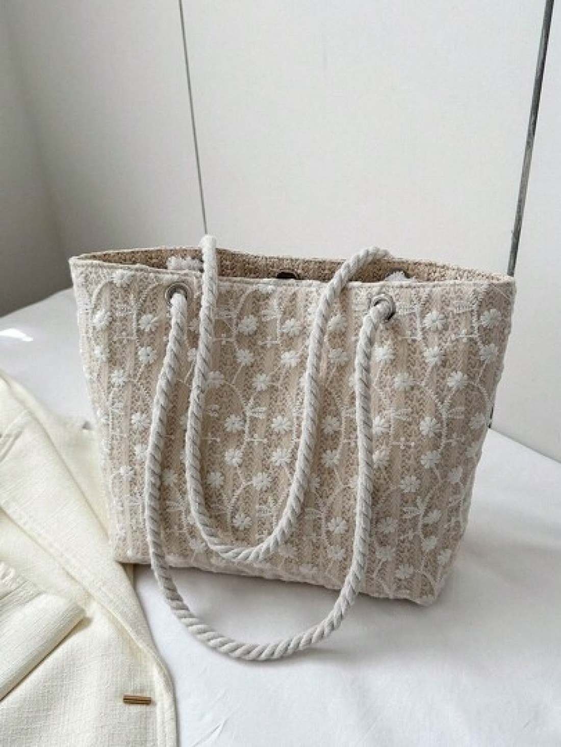 1 Pc Commuter Bag Straw Bag Shoulder Bag Beach Bag Portable Zipper Closure Design Suitable For Wedding Parties Holidays Holiday Activities Entertainment Afternoon Tea Seaside Vacation Dates And Other