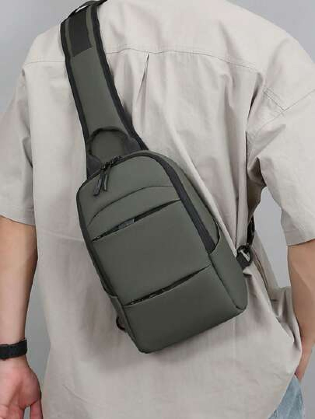 New Men s Breast Bag Large Capacity Personalized Long Distance Riding Bag For Work Commuting Fashion Shoulder Bag