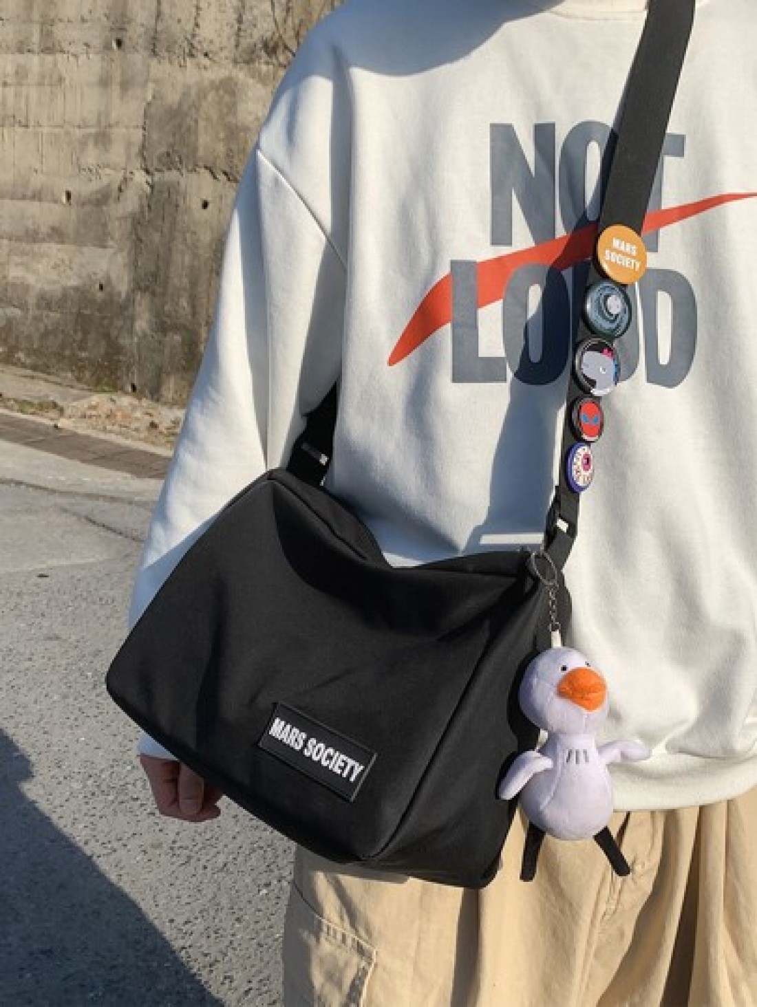 Men s Casual Versatile Water Proof Nylon Material Cartoon Pendant With Shoulder Diagonal Shoulder Bag And Complimentary Badge Crossbody Bag Sling Bag For Holiday Summer Multi Functional School Bag Stu