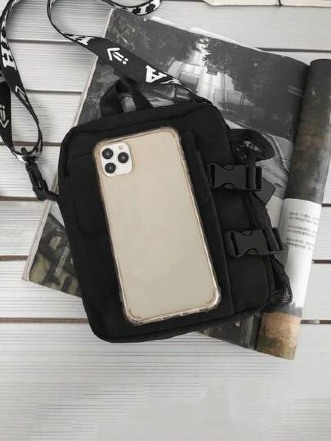 1PC Multi Pocket Buckle Crossbody Bag Solid Color Shoulder Bag Adjustable Shoulder Strap Zipper Shoulder Bag Simple Design Crossbody Bag Water Proof Nylon Shoulder Bag Crossbody Zipper Bag Christmas Z