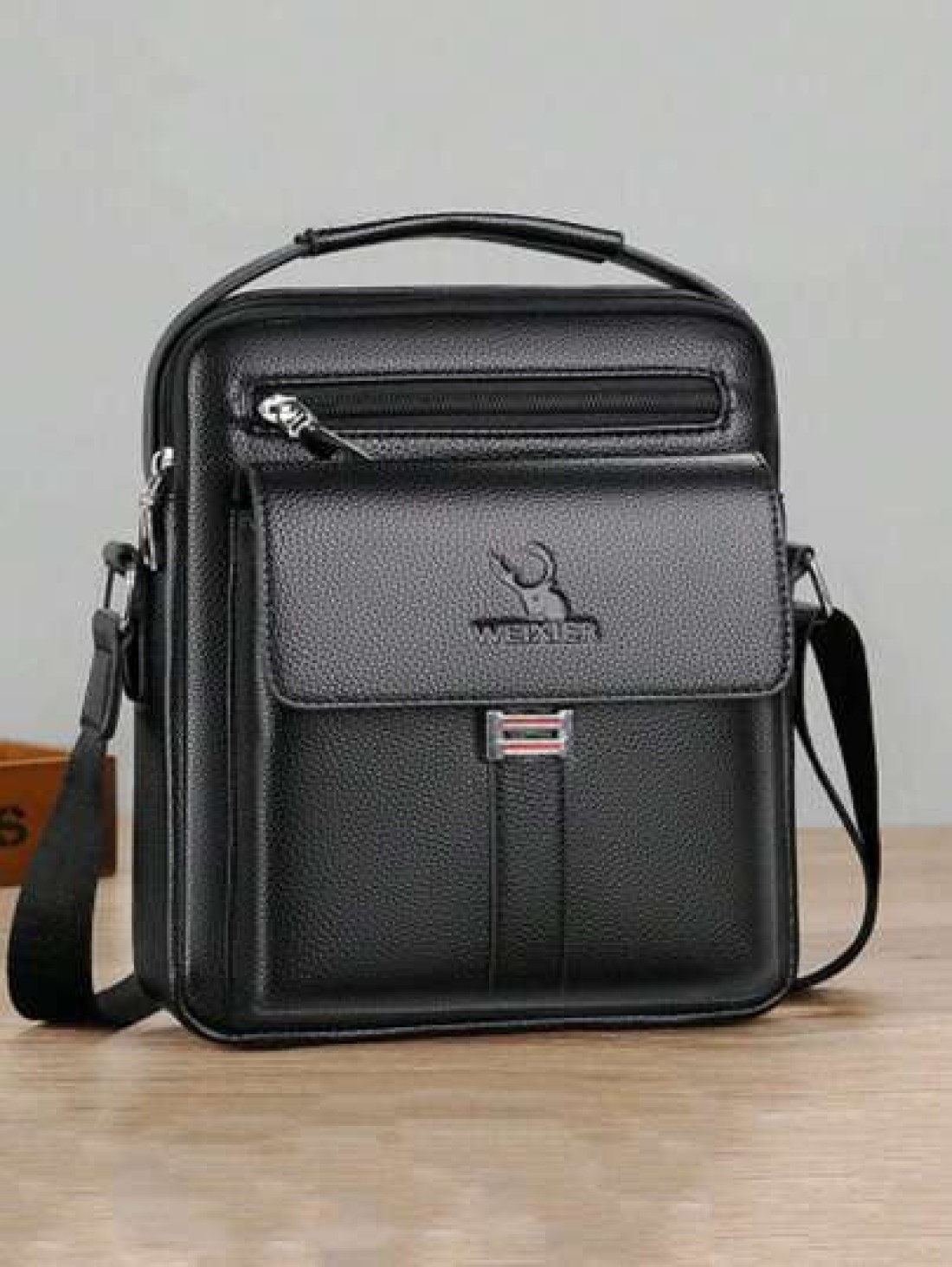 1 Pc Breathable And Durable Men s Shoulder Bag Men s Retro Large Capacity Crossbody Bag Men s Backpack Men s Briefcase Vintage Messenger Bag Casual Shoulder Satchel With Postman Style