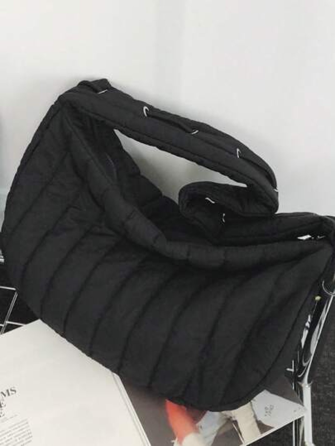 peach tree Adjustable Shoulder Strap Tote Bag Simple Solid Color Crossbody Bag Zipper Closure Suitable For Couple Valentine s Day Halloween Christmas Autumn Winter Unisex Sling Bag
