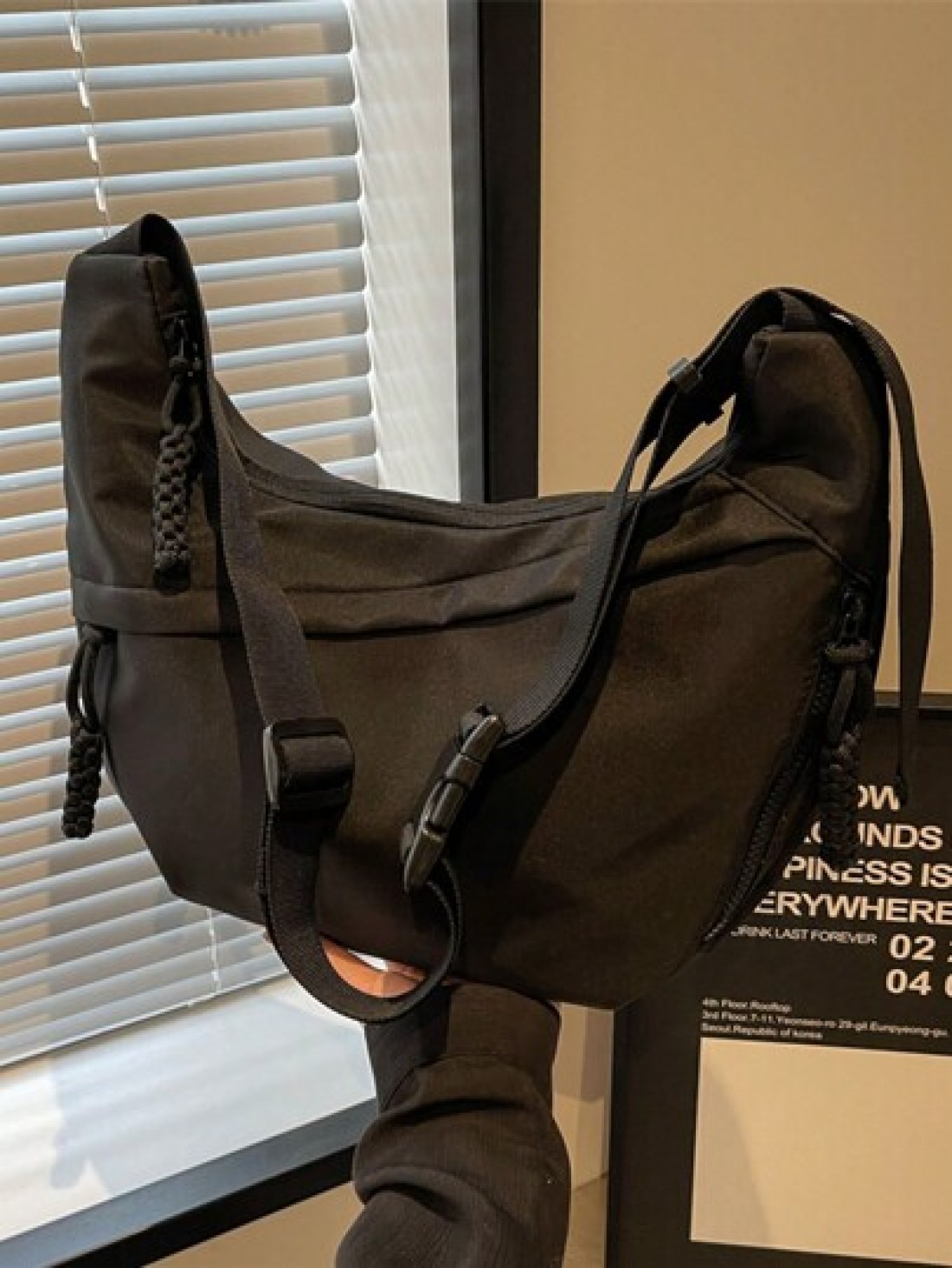 Fashionable Casual Nylon Crossbody Bag For Men Adjustable Strap Lightweight Versatile Suitable For Commuting Travel Outdoor Summer Personalized Gift For Teenage Young Men Husband Boyfriend Lightweight