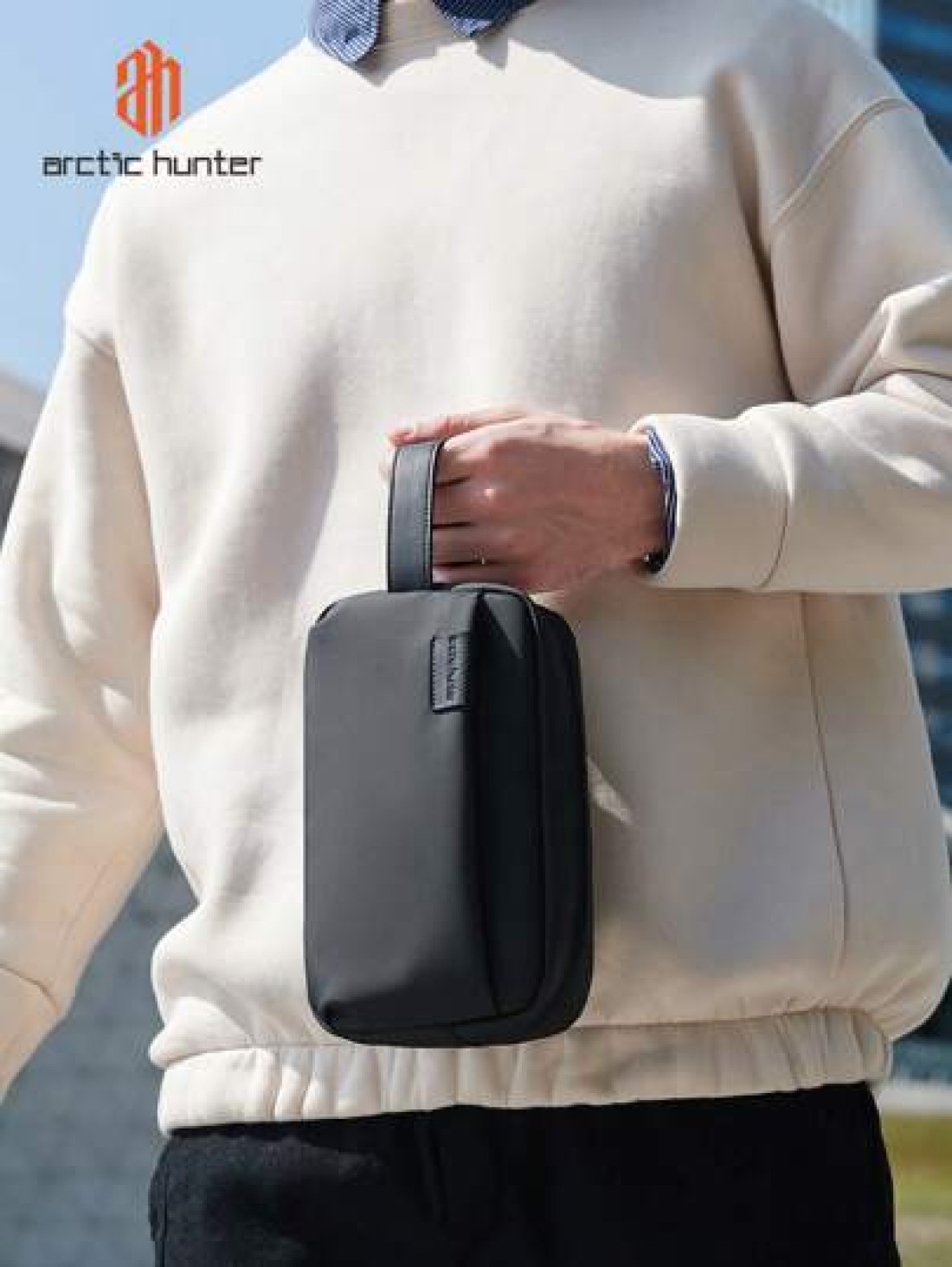 arctic hunter Men Clutch Bag Portable Washing Toiletry Bag Handbag For Sports Business And Travel Storage Bag Underarm Bag Square Bag For Business Gift For Father Wash Bag Toiletry Bag Handbag For Uni