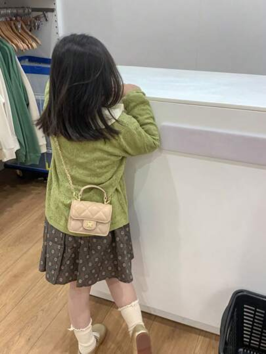 New Fashionable Mini Square Handbag With Embroidered Design