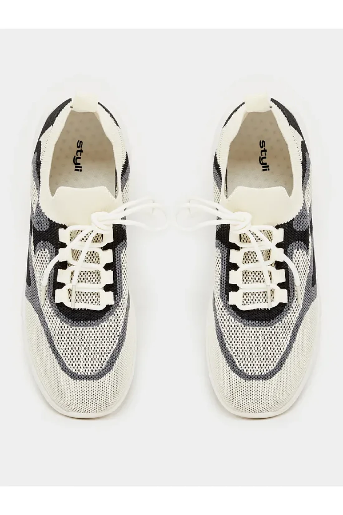 Styli Colorblock Textured Breathable Lace Up Sneakers