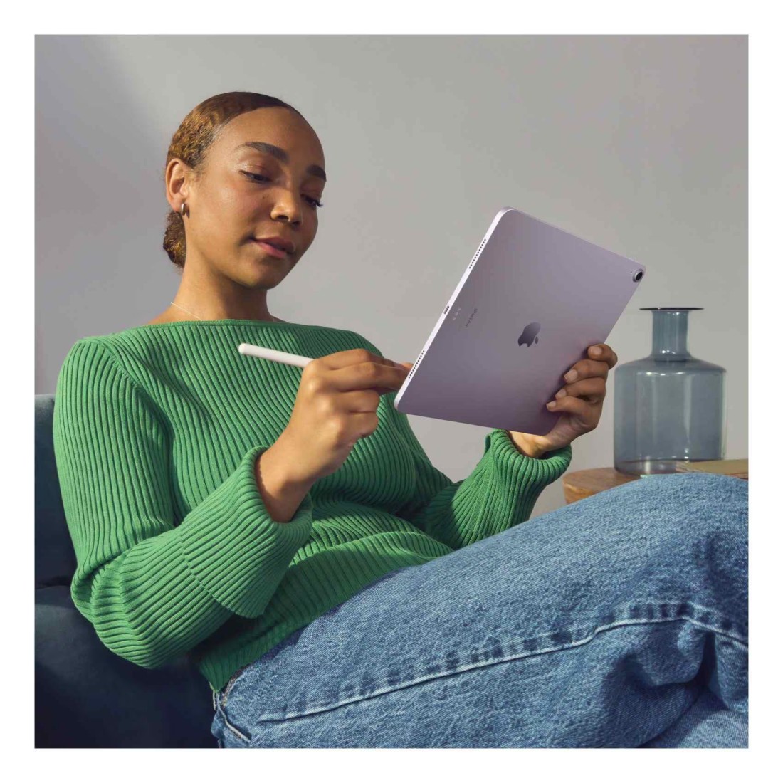 Apple iPad Air 11 Tablet, 128GB, Space Grey, 8GB RAM, 11-Inch, 12 MP Camera, Liquid Retina Display, Wi-Fi Only