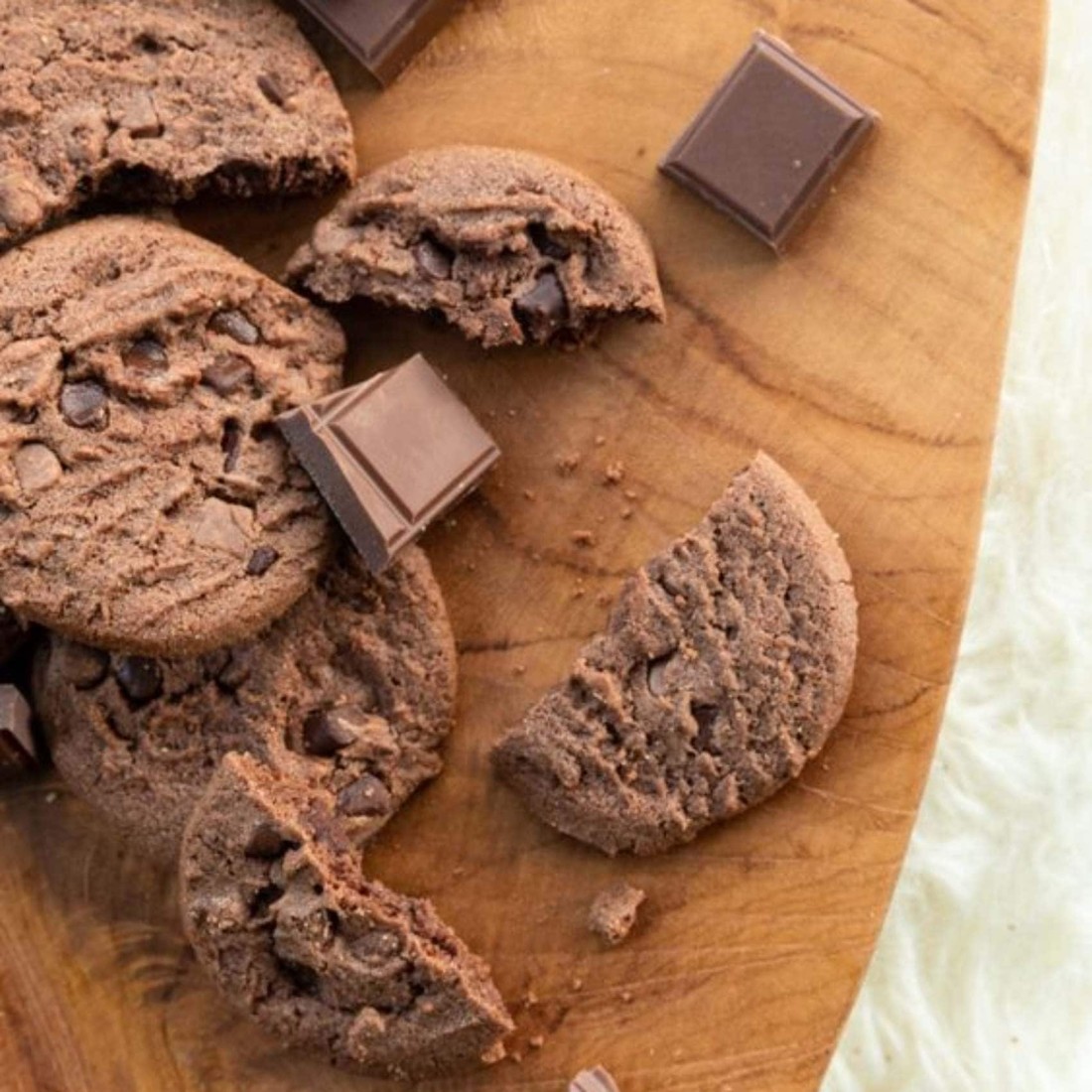 Walker&#39;s Belgian Chocolate Chunk Biscuits, 150g
