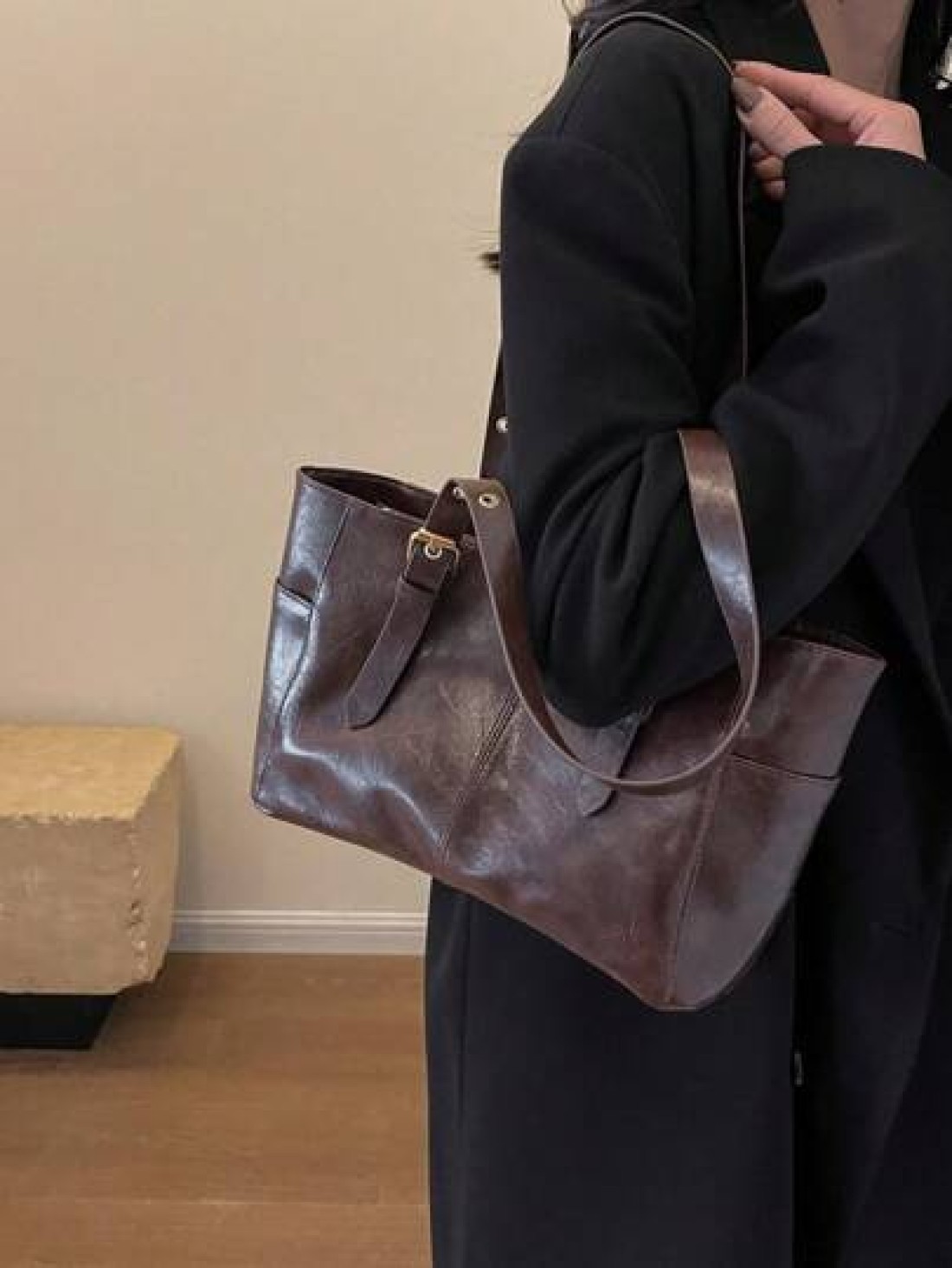 Minimal Style Large Capacity Underarm Tote Bag For Commuting