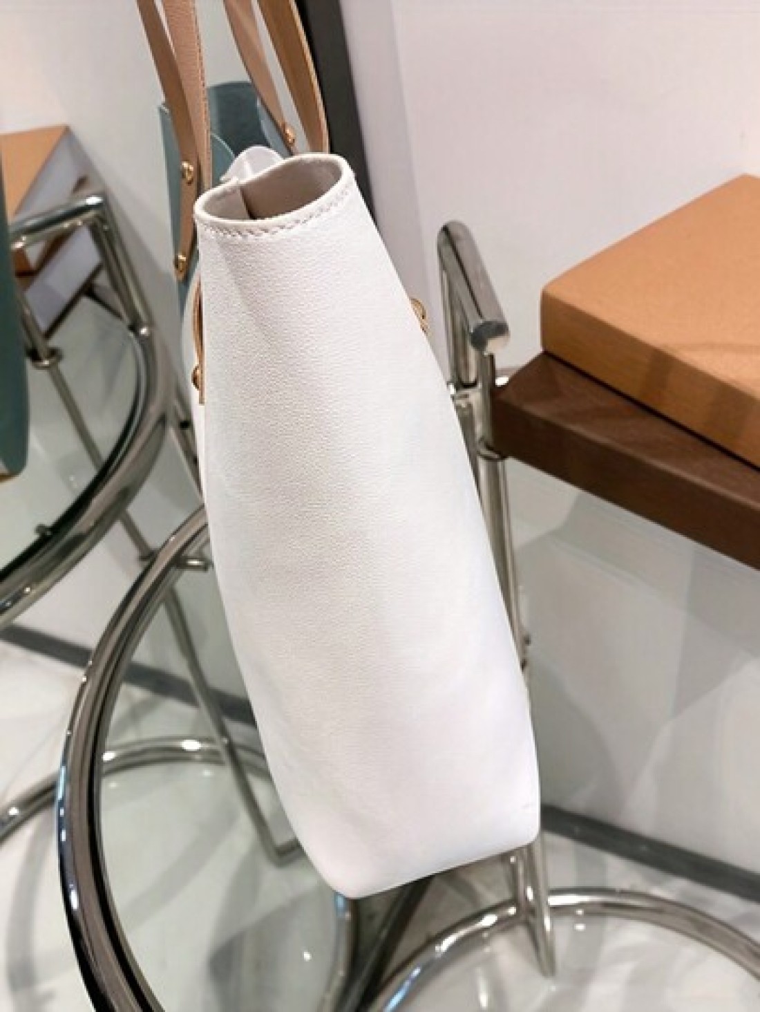 Tote Bag For Girls Lightweight Faux Leather With Top Handle Perfect For Daily Commute Travel Tote Bags For Ladies
