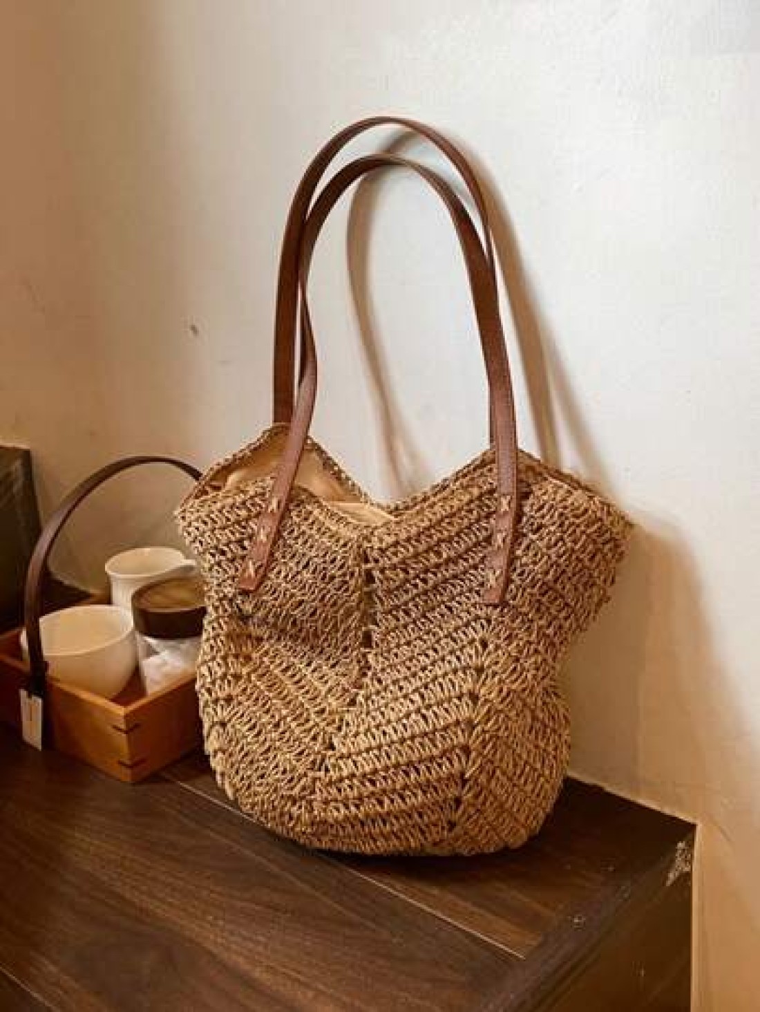New Large Capacity Straw Tote Bag With Dual Handles For Women Great For Daily Commutes Shopping And Traveling Lightweight And Convenient Design Makes It Perfect For Teenagers College Girls And Outdoor