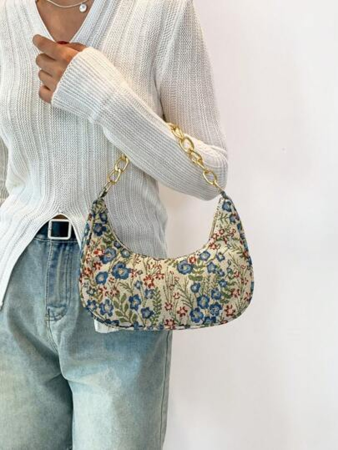 Fashion Metal Chain Handbag With Flower Design Floral Printed Canvas Shoulder Bag Tready Crescent Moon Bag For Women Exquisite Floral Bag For Women