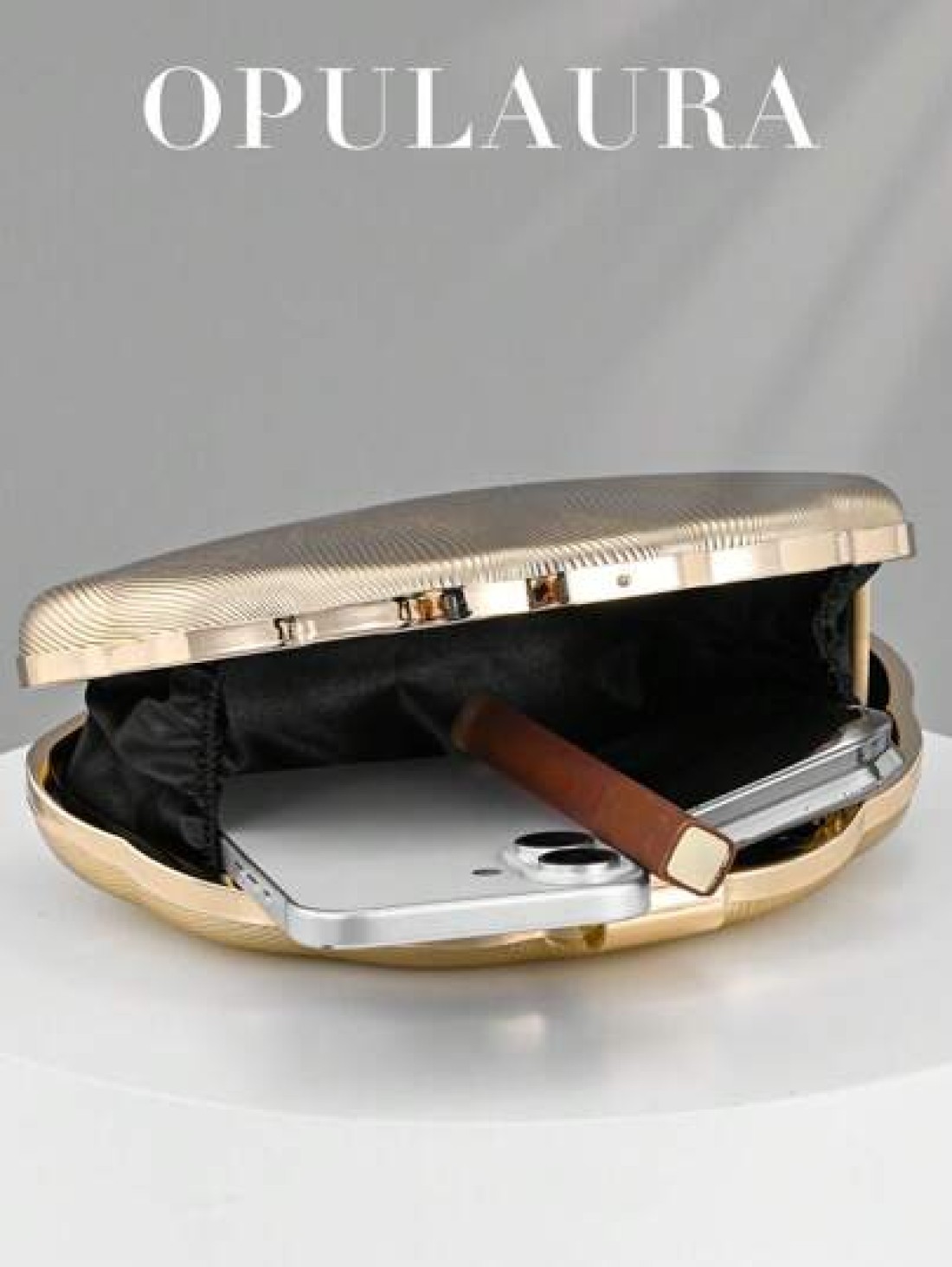OpulAura Women s Simple Shell Shaped Luxury Leather Clutch Purse Elegant And Charming For Evening Gown Sparkling Night Use Handbag Formal Party Bag Romantic Wedding Bag Comes With Chain