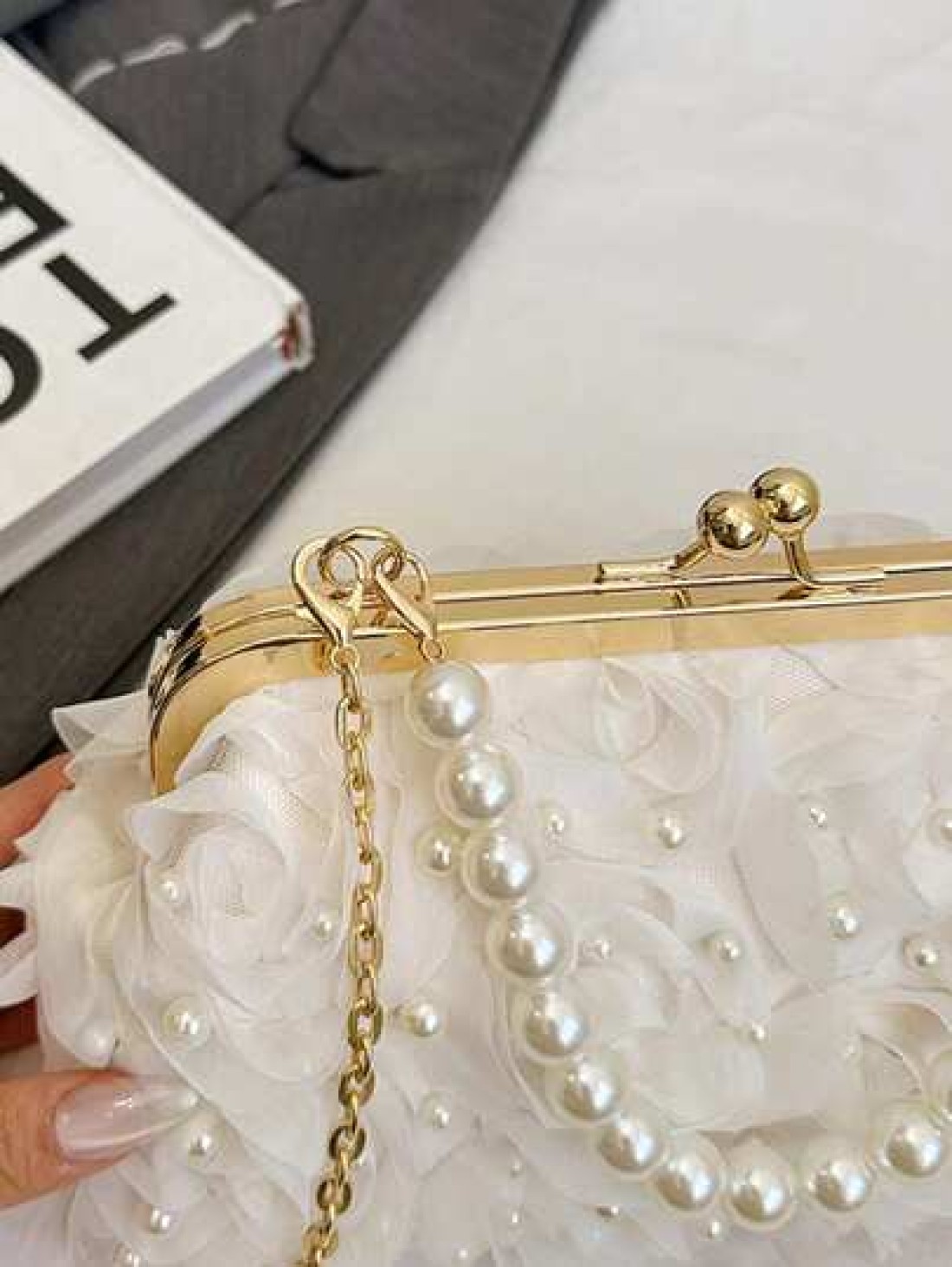 1pc White Romantic Wedding Season 2025 Spring Summer Pearl Net Yarn Flower Clip Pearls Handbag Ladies High End Luxurious Dress Evening Bag Bridal Bag For Wedding Party Banquet Elegant Pearl Bag Exquis