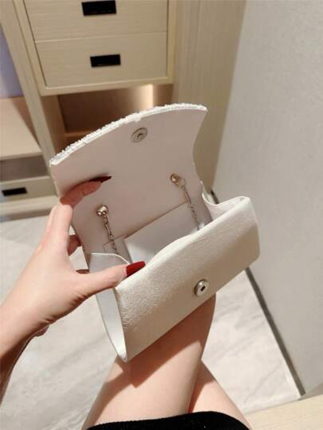 1pc Classic Pleated Satin Evening Dress Clutch Bag Formal Party Handbag Romantic Wedding Bridal Envelope Bag With Rhinestone Decor Chain Shoulder Bag Tready Party Bags Perfect For Party Wedding Prom D