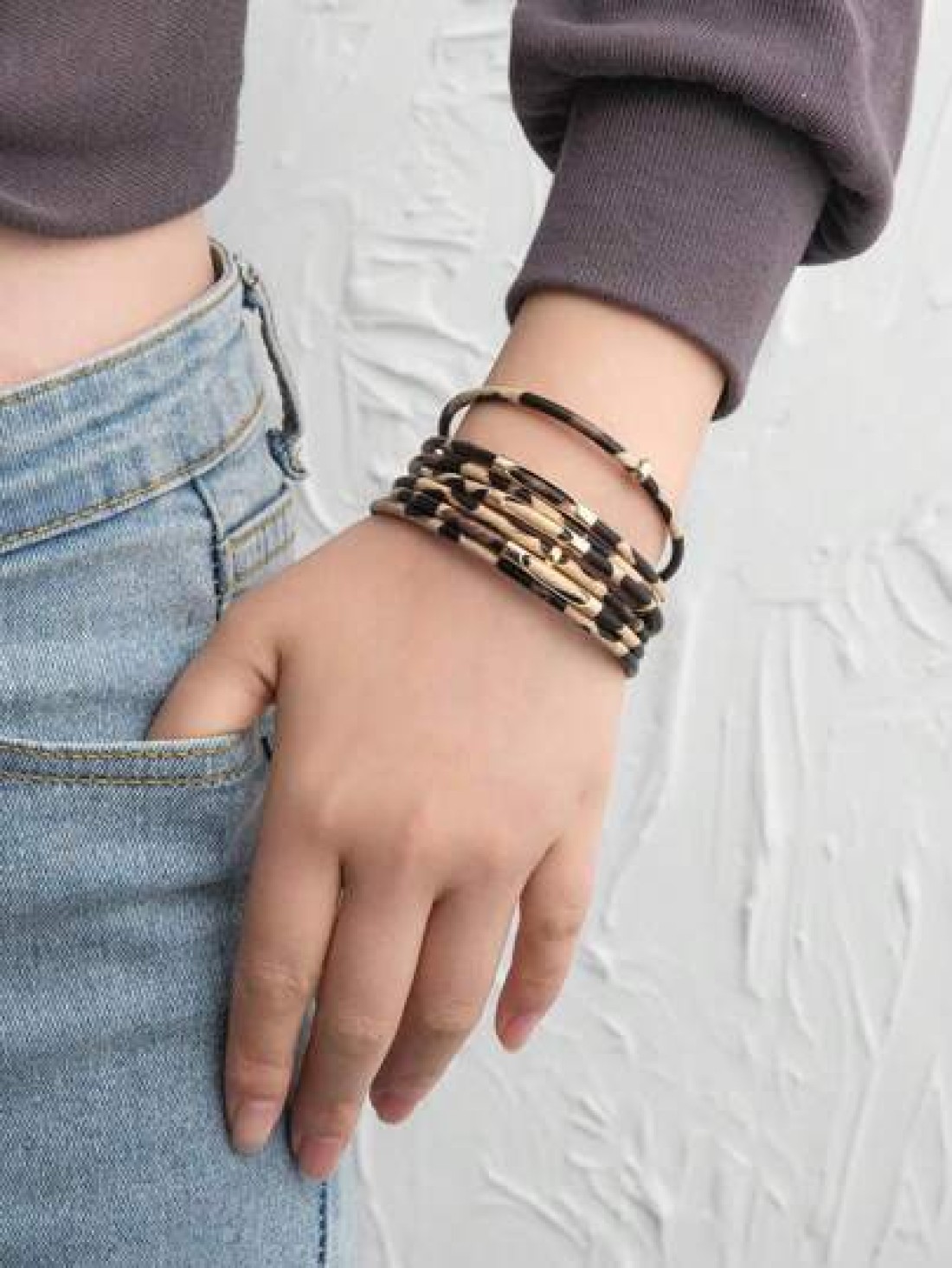 4pcs Leopard Print Jewelry Set For Women Alloy Earrings Bracelet Necklace With Tassel Pendant And Clutch Purse Sexy Street Style Accessories For Daily Wear Vacation And All Seasons