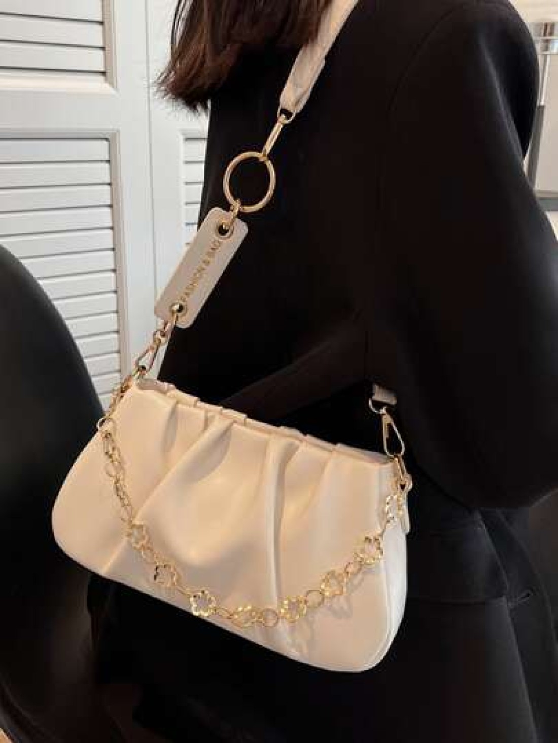 CONTAINEVERY Fashionable Moire Chain Decor Ruched Bag Classic Carryalls Latest Stylish Cloud Sling Bag With Chain Handle And Detachable Strap Beige For Women Rookies White Collar Workers For Teacher G