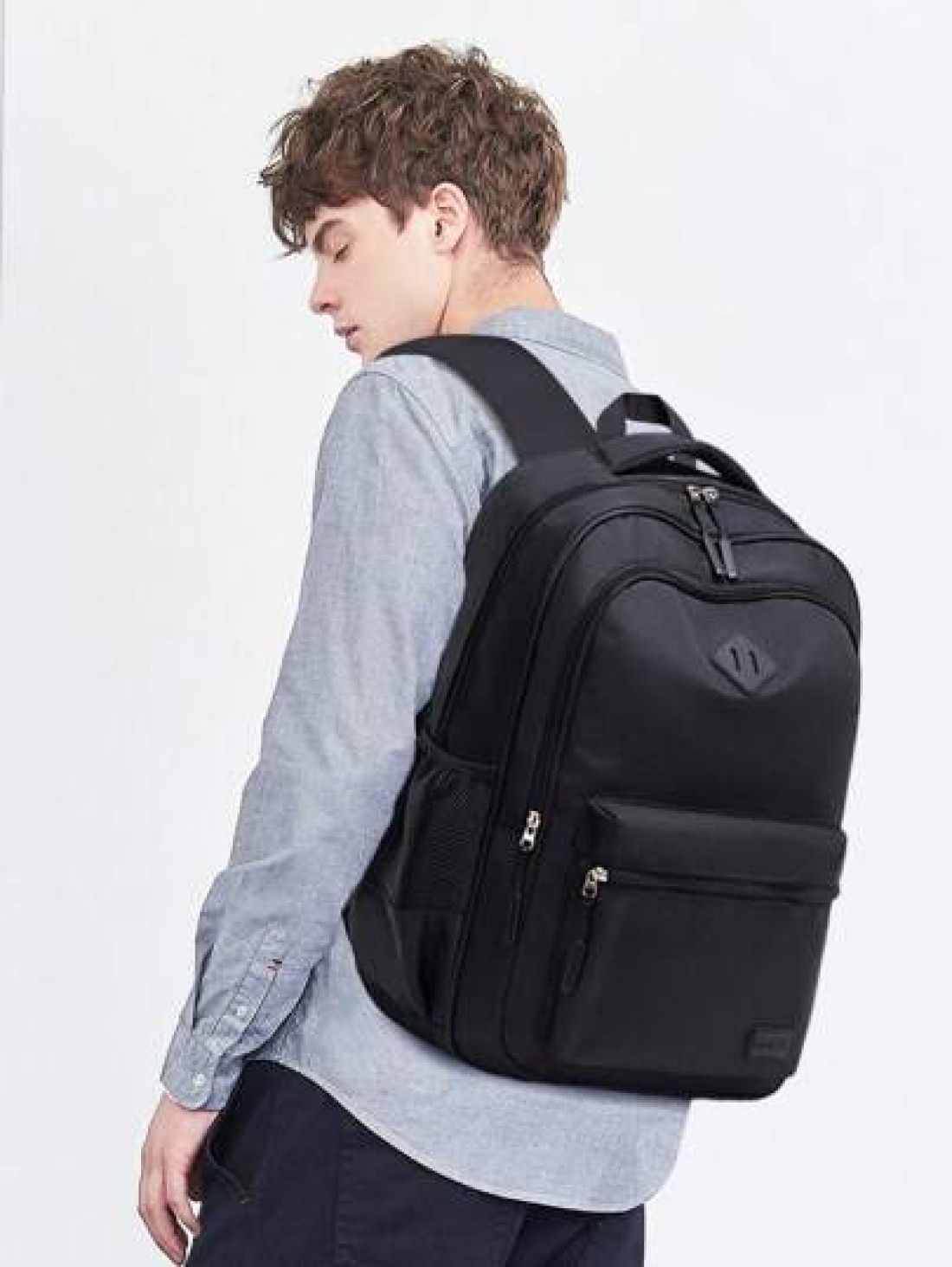 1pc Classic Black Backpack For Men Large Capacity Multi Layer Design Adjustable Shoulder Strap Polyester Lining Zipper Closure Side Water Bottle Holder Suitable For School And Travel Casual Style Back